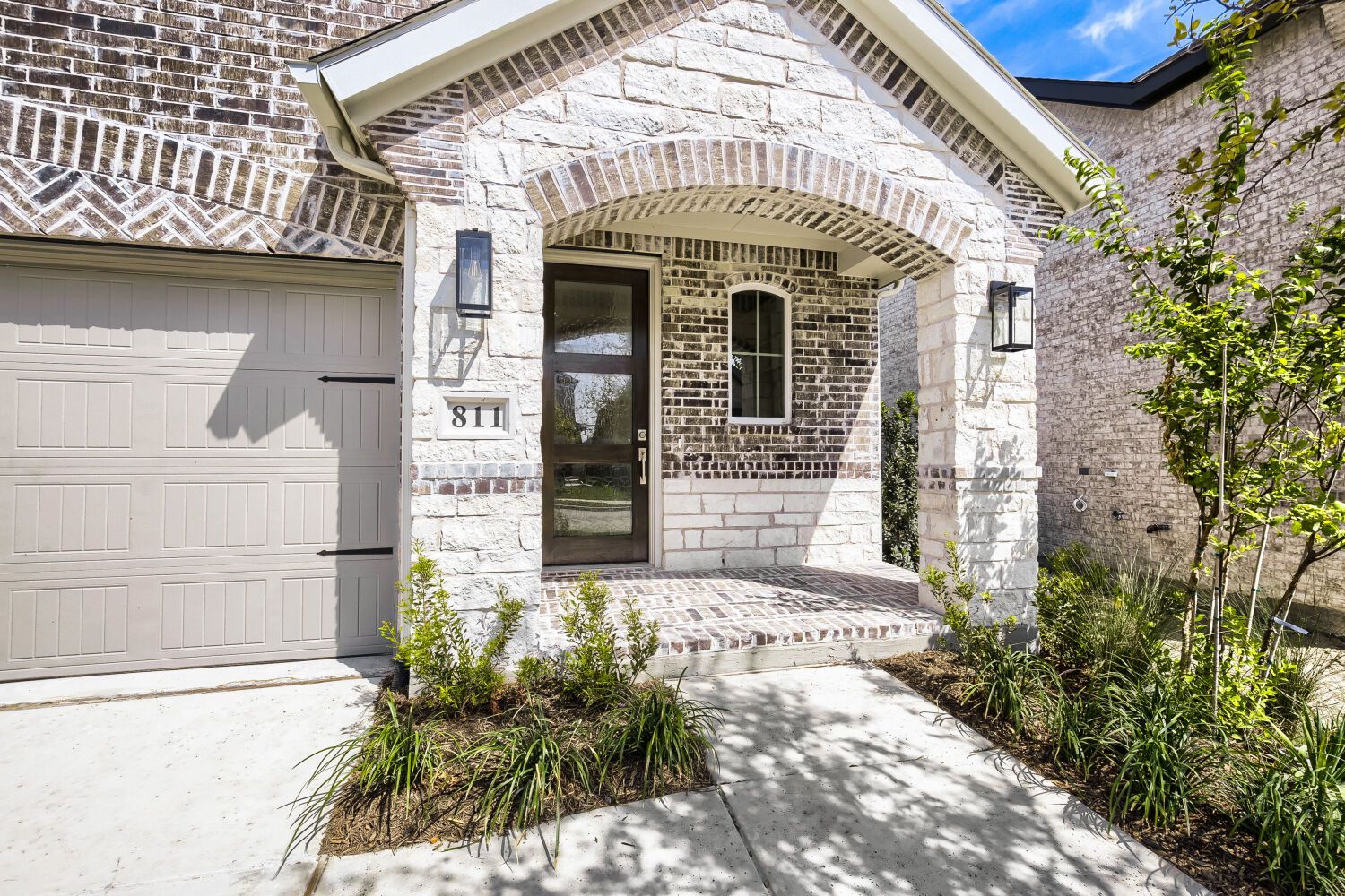 811 Stone Grove - Front Elevation