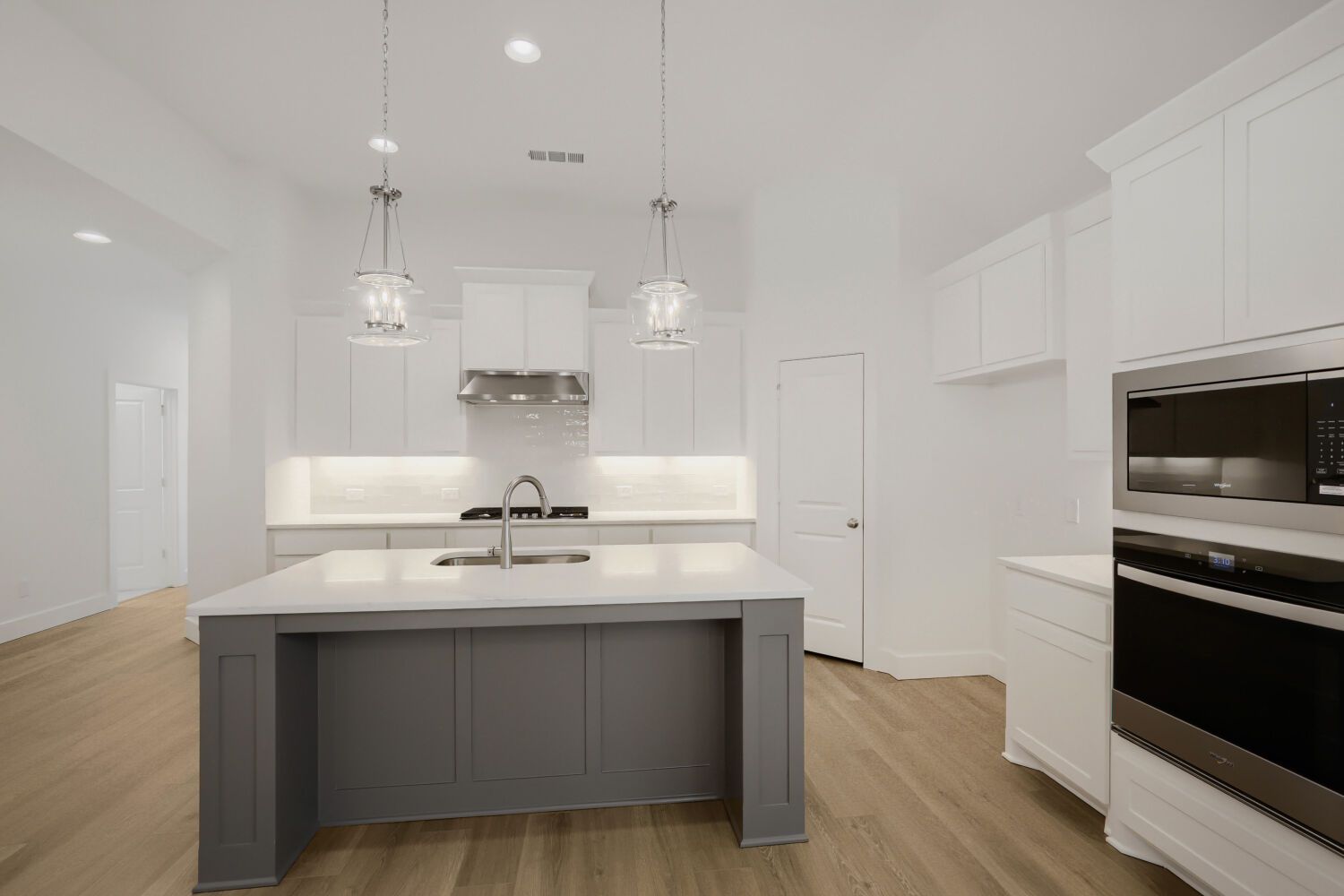 Plan 1472 Representative Floor Plan Photo