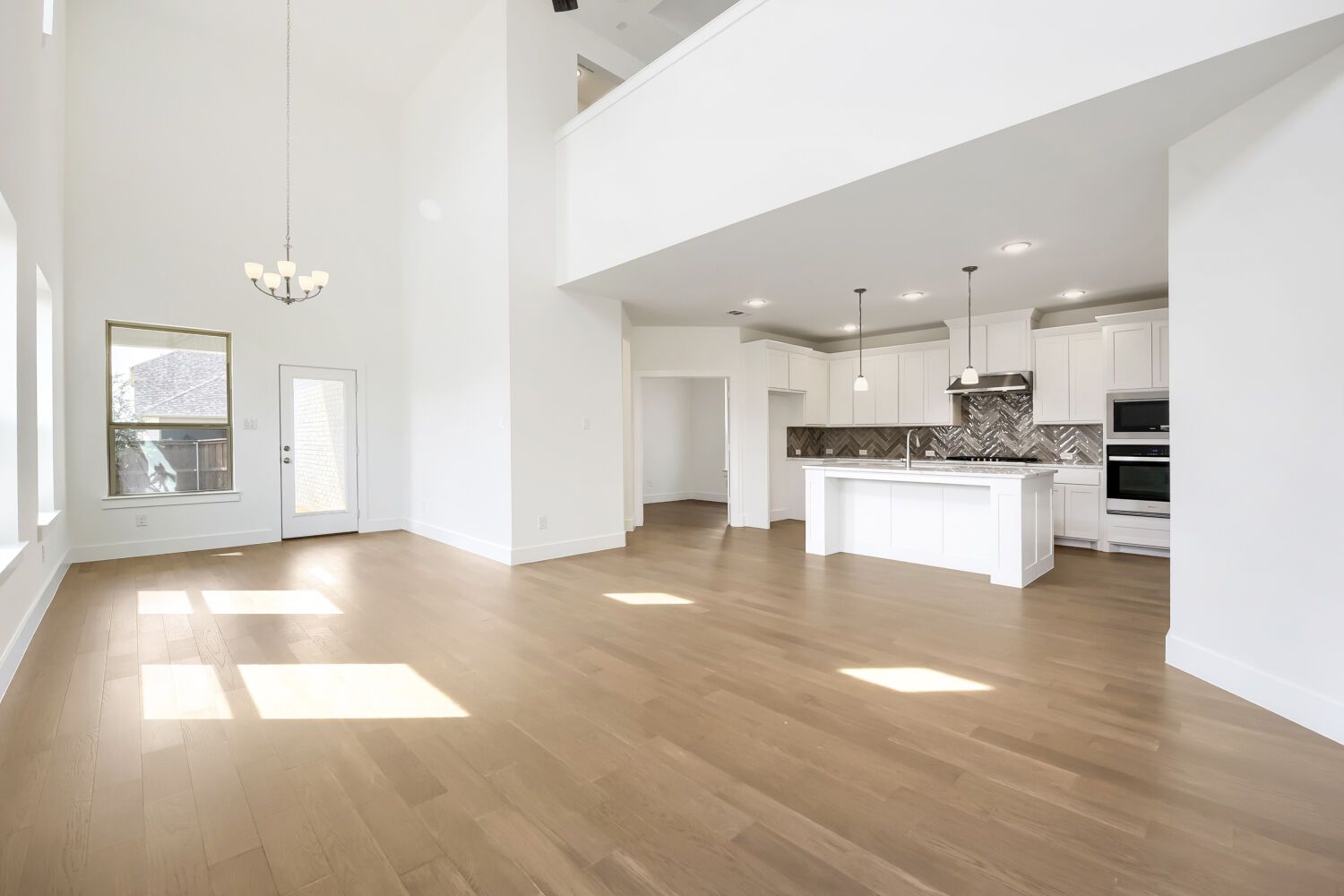 1737 Cornwall - Living Area