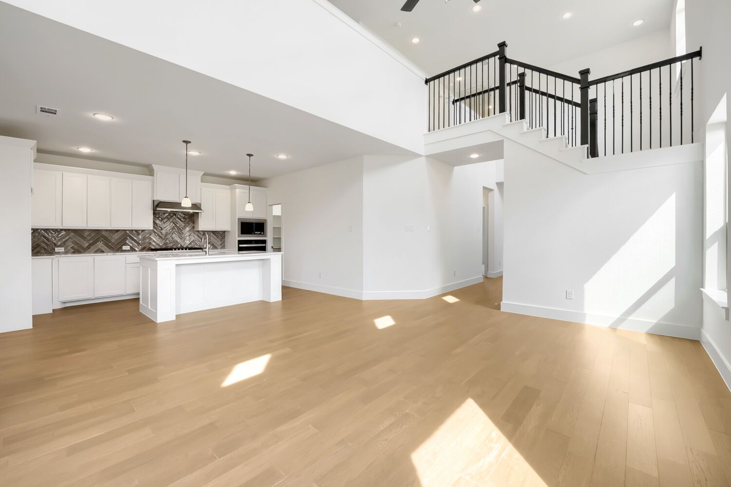 1737 Cornwall - Living Area