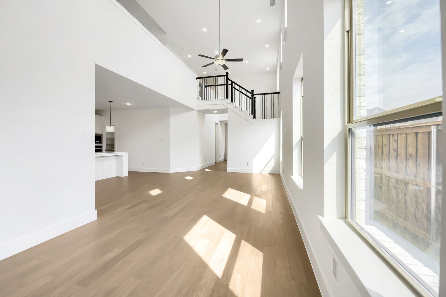 1737 Cornwall - Living Area