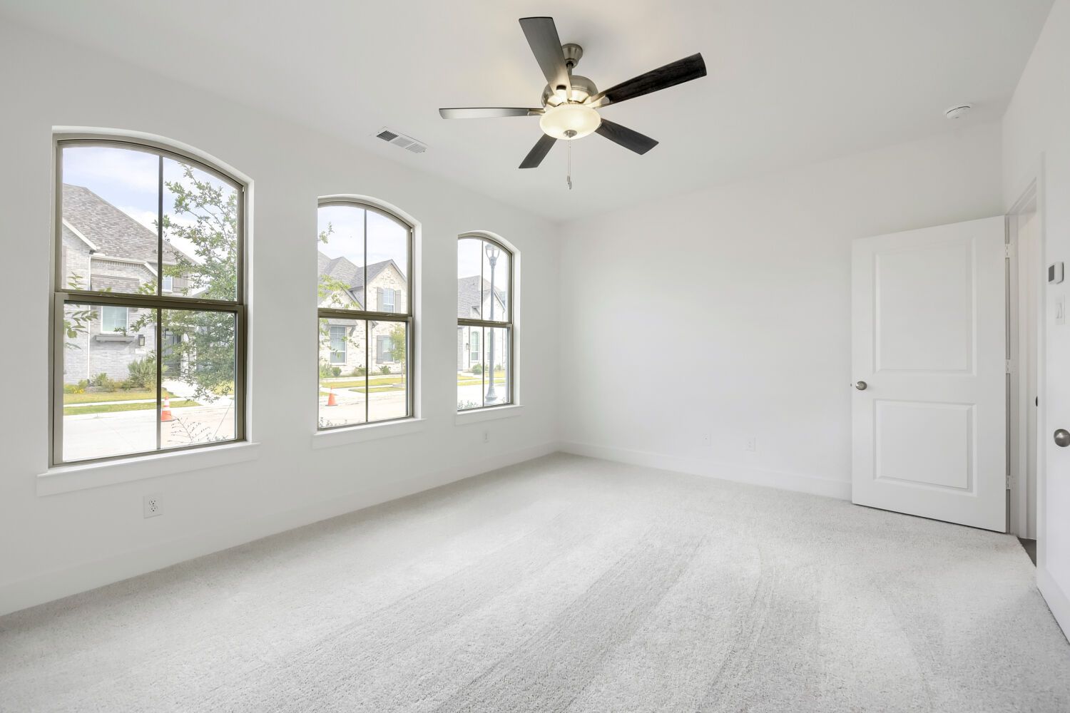 1737 Cornwall - Primary Bedroom