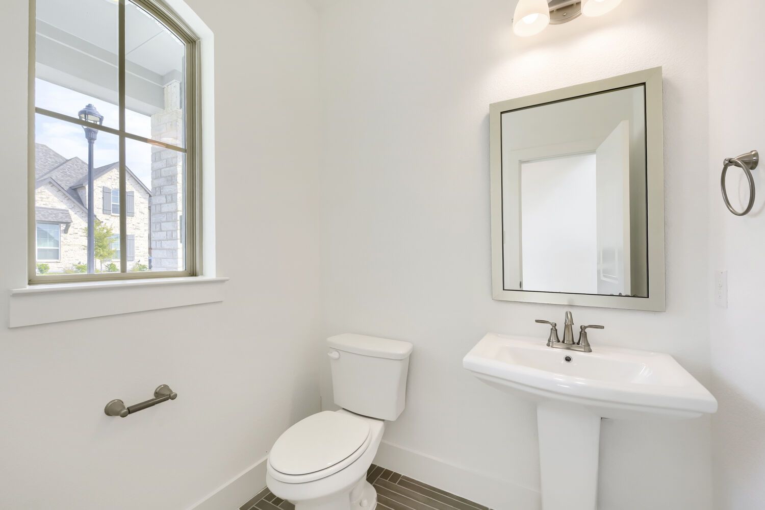 1737 Cornwall - Powder Bathroom