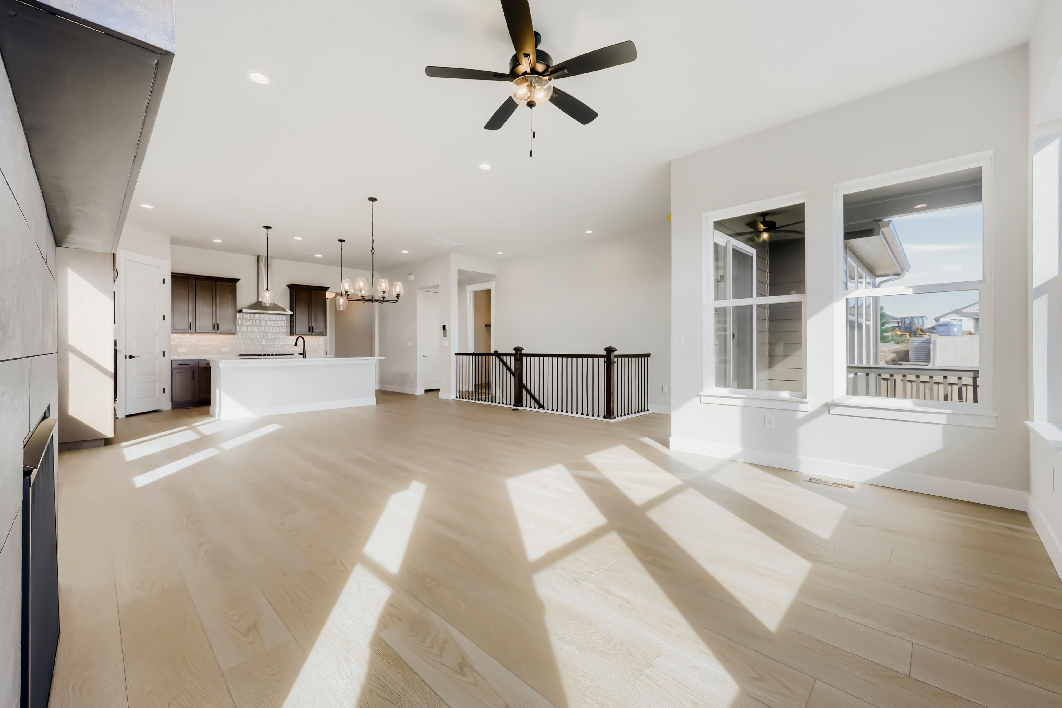 8461 Dines - Living Area