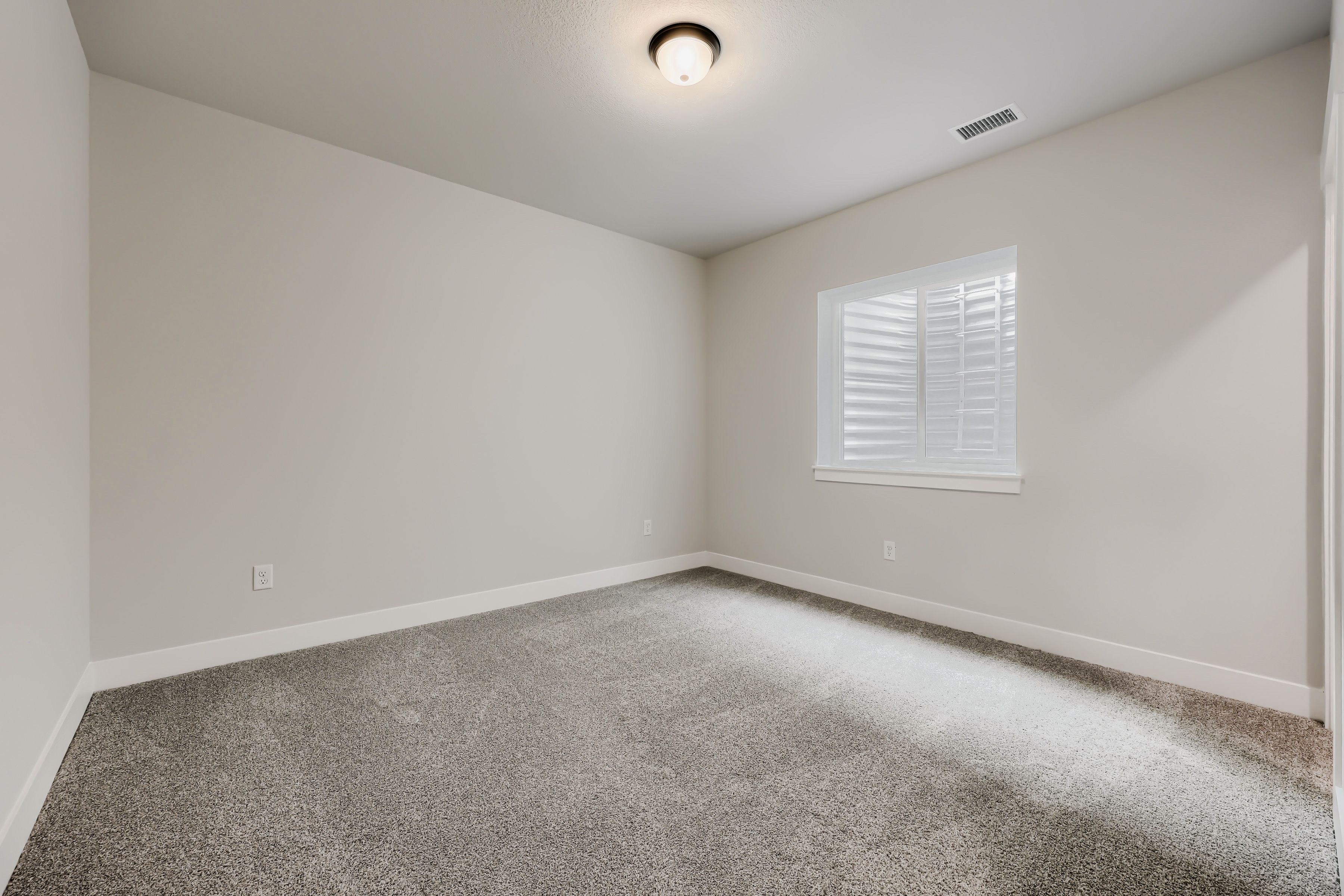 8461 Dines - Bedroom