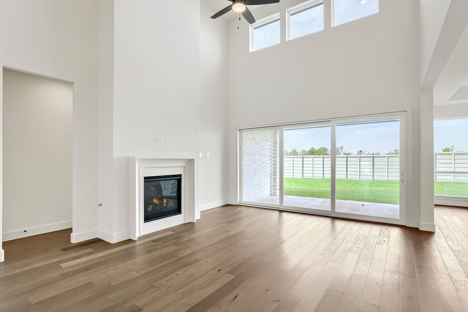 Plan 1648 Living Room Representative Photo