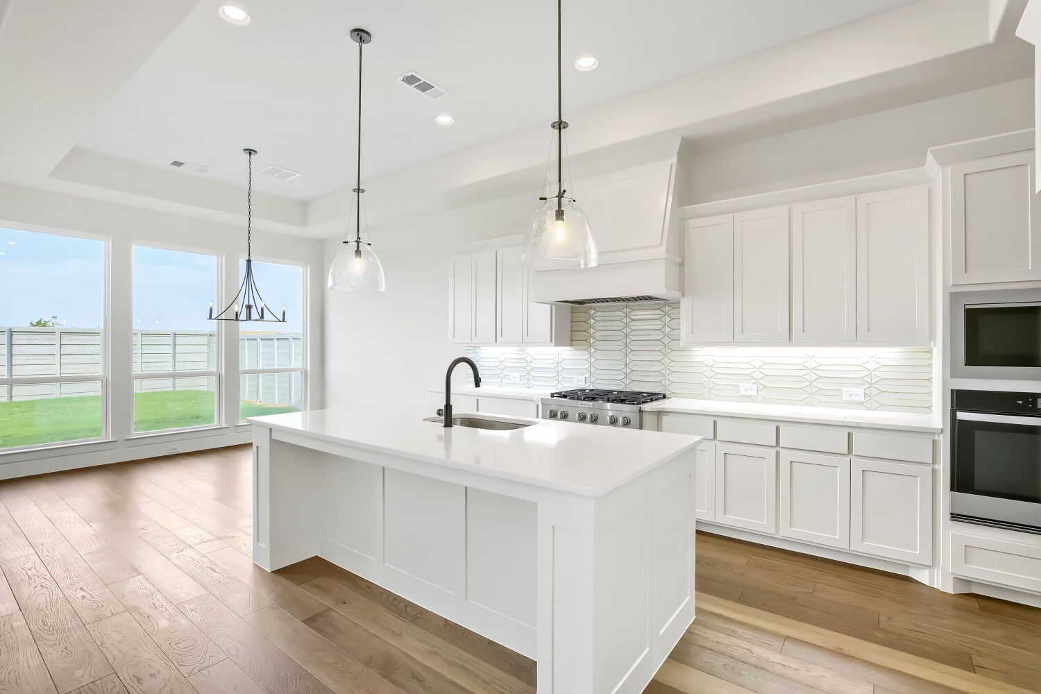 Plan 1648 Kitchen Representative Photo