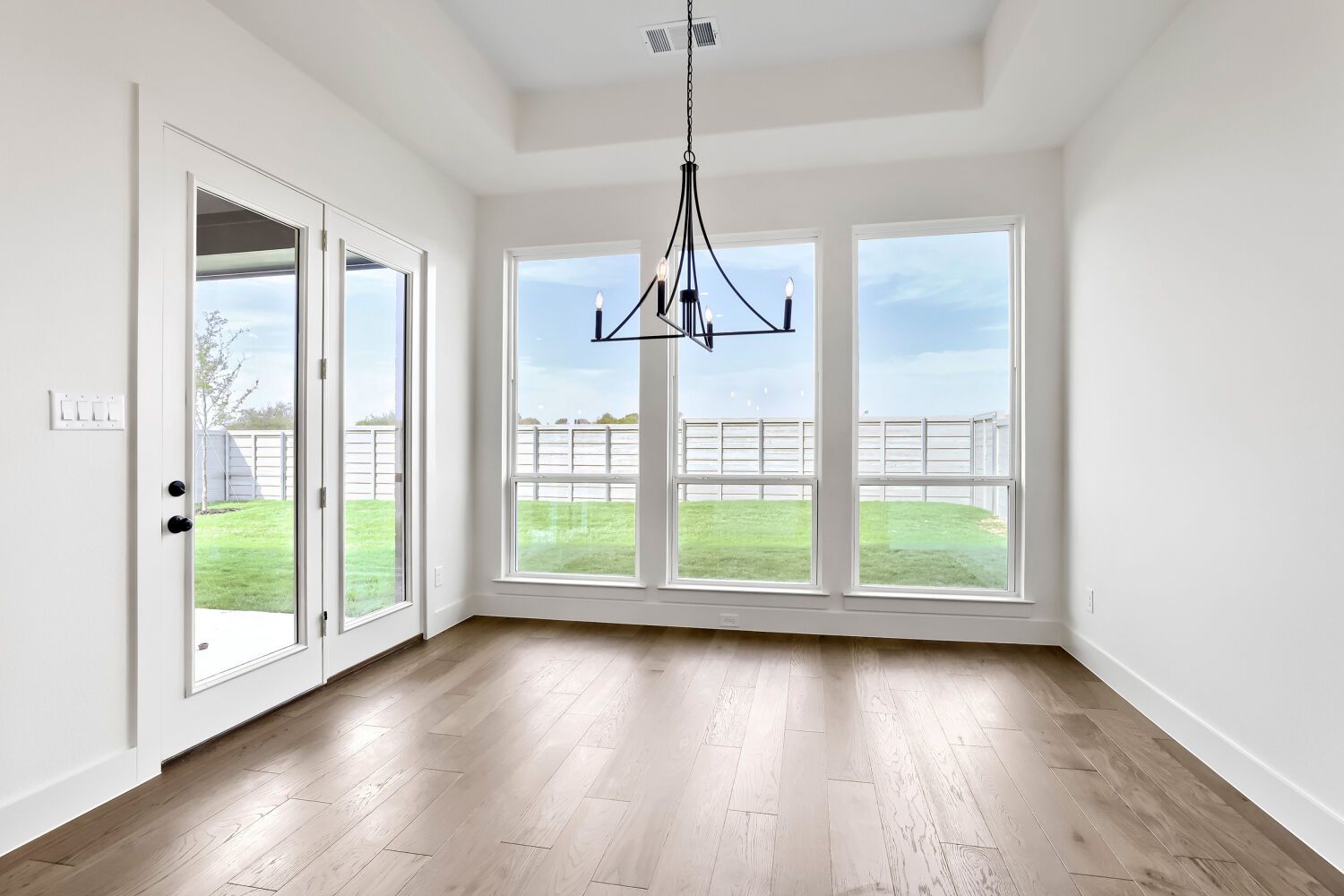 Plan 1648 Dining Room Representative Photo