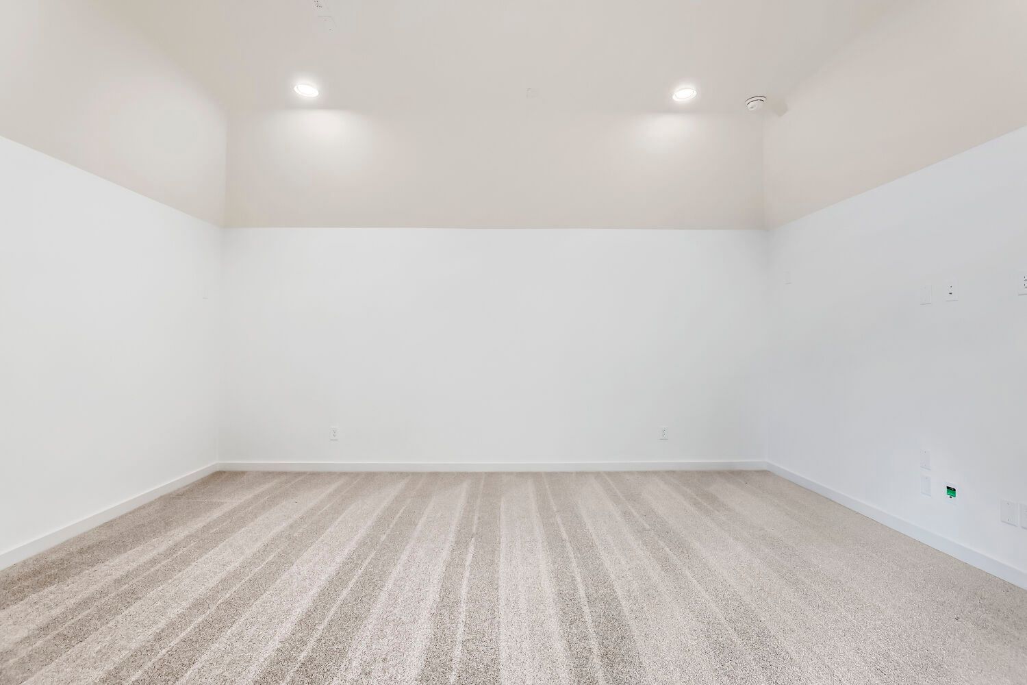 Plan 1648 Media Room Representative Photo