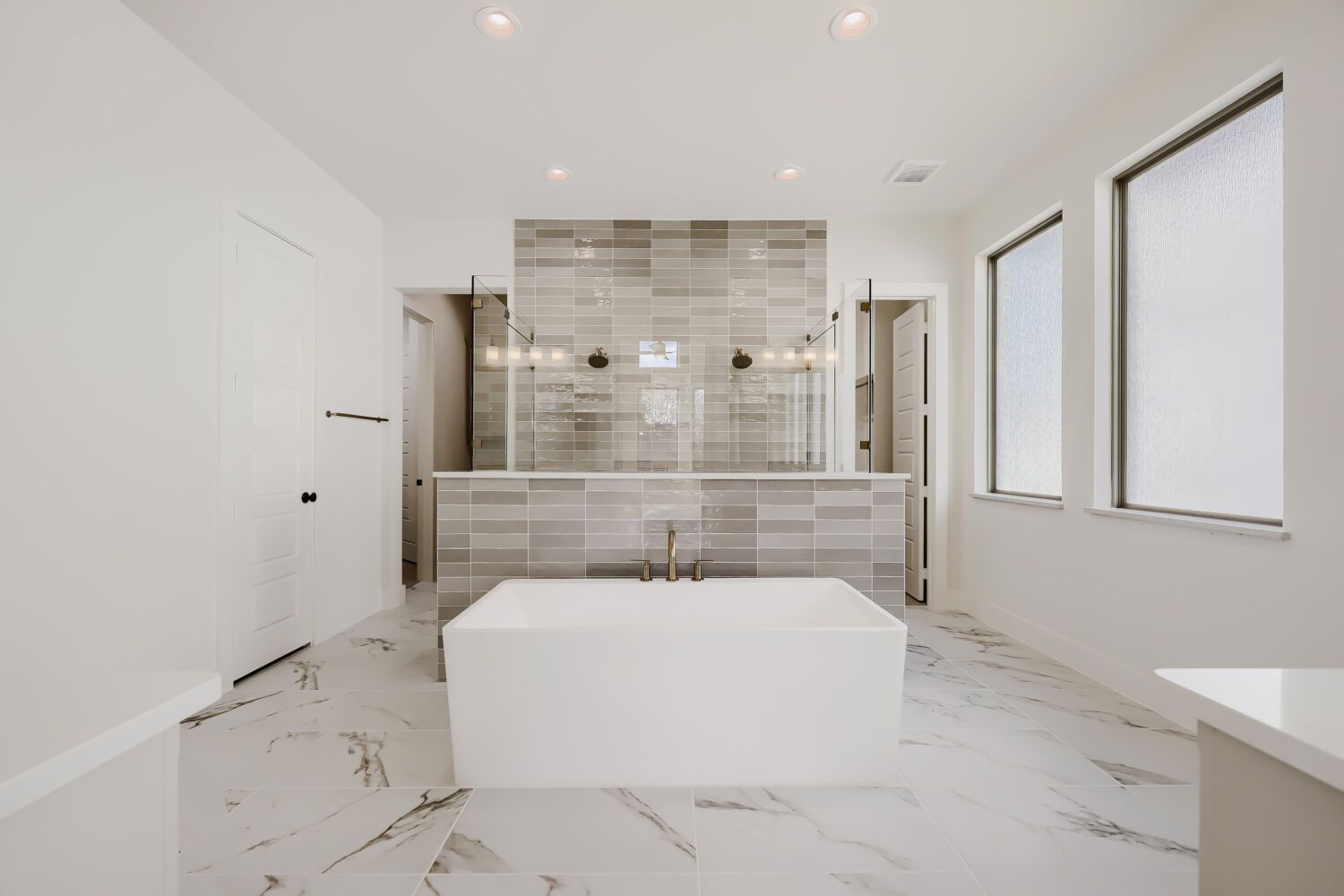 Plan 1644 Representative Photo - Main Bathroom