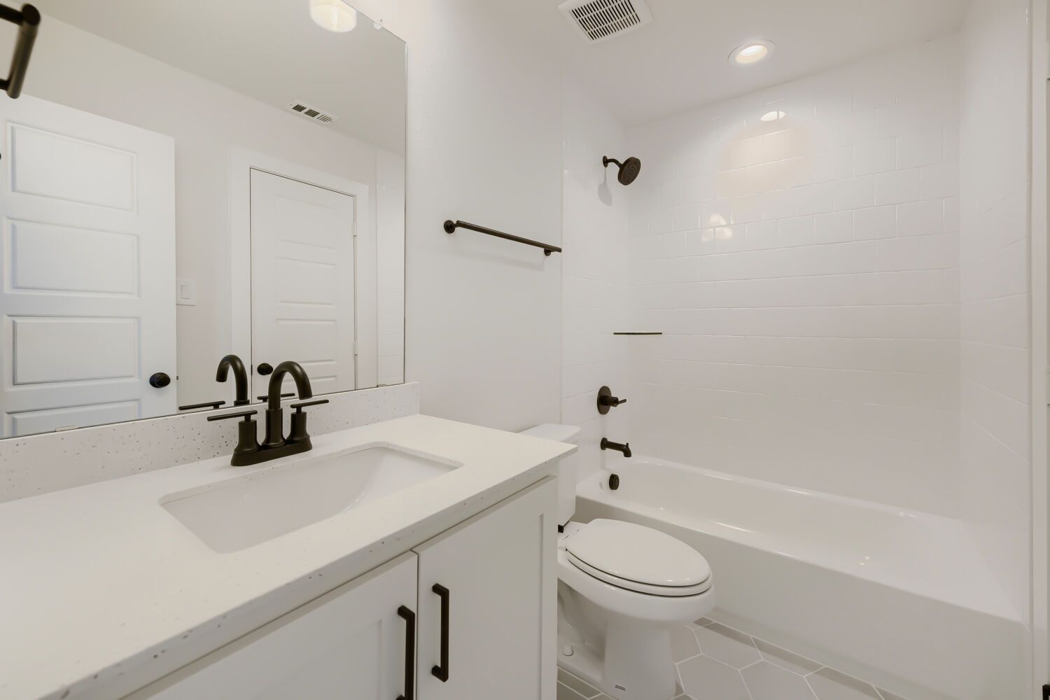Plan 1644 Representative Photo - Secondary Bathroom