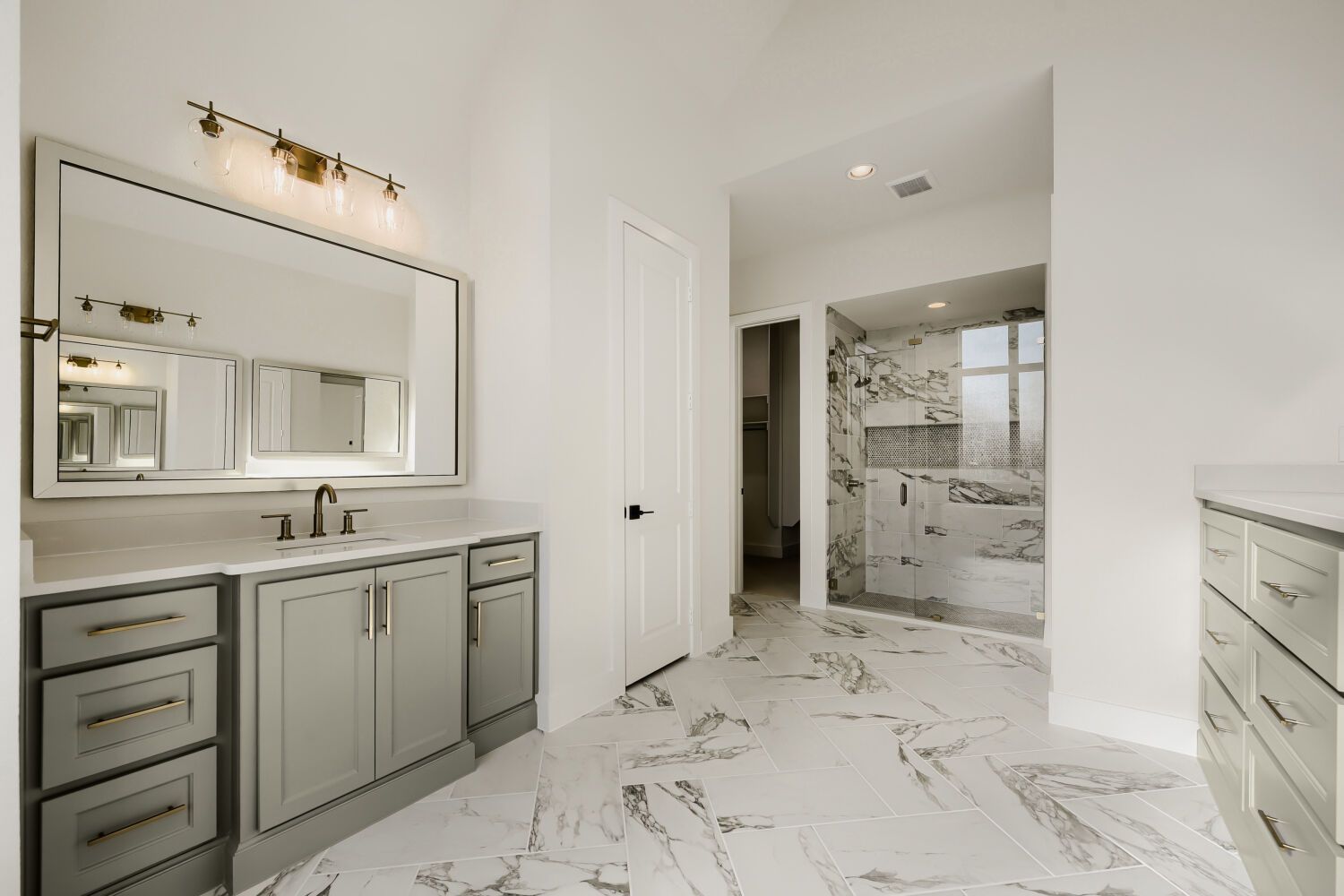 801 Bella Casa - Primary Bathroom