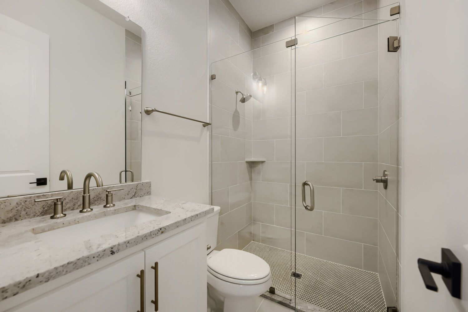 801 Bella Casa - Full Bathroom