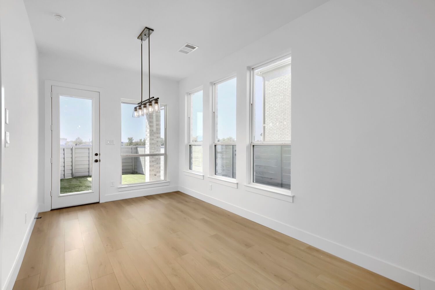Plan 1460 - Representative Photo