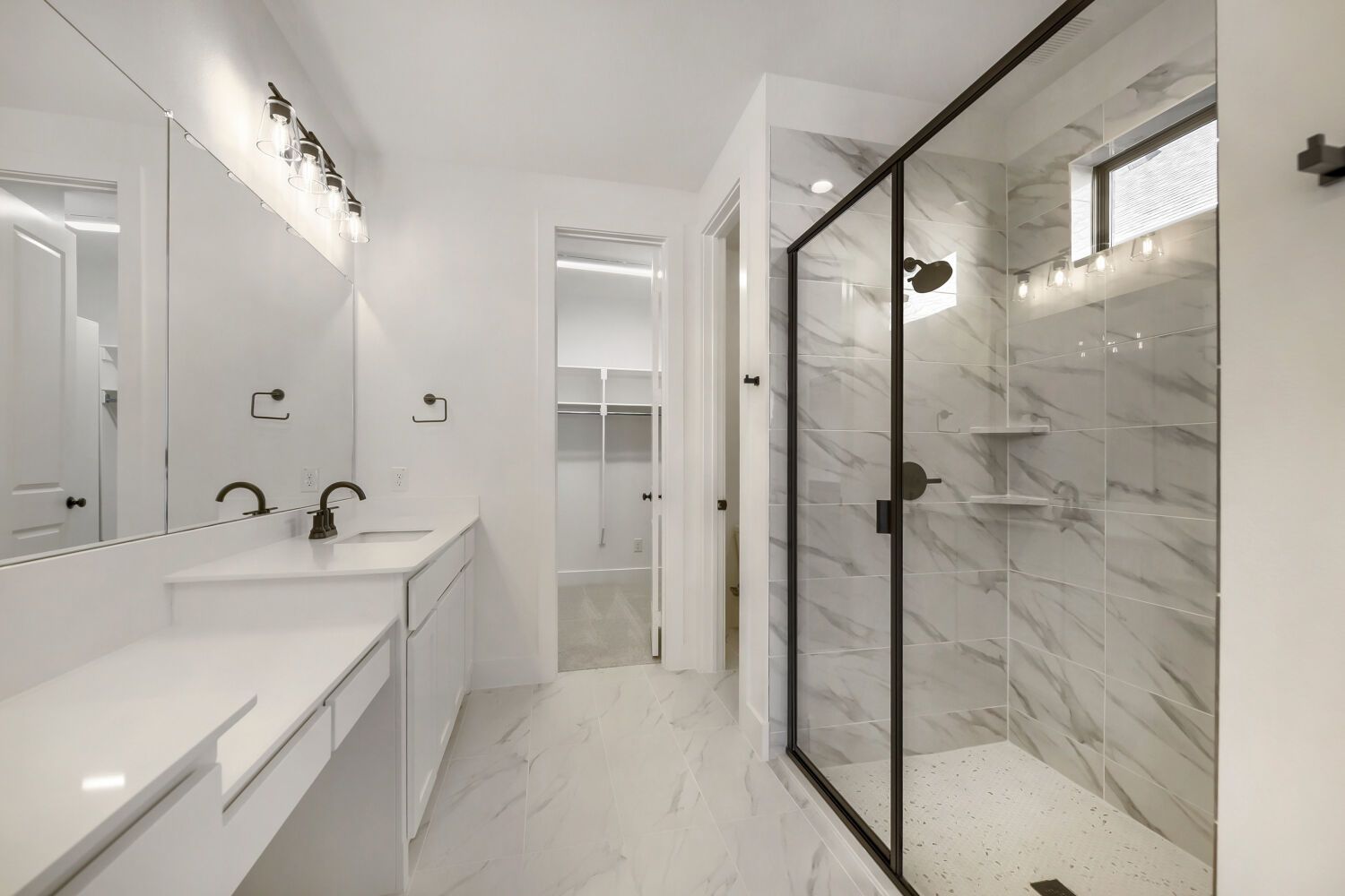 6028 Silverstein - Primary Bathroom