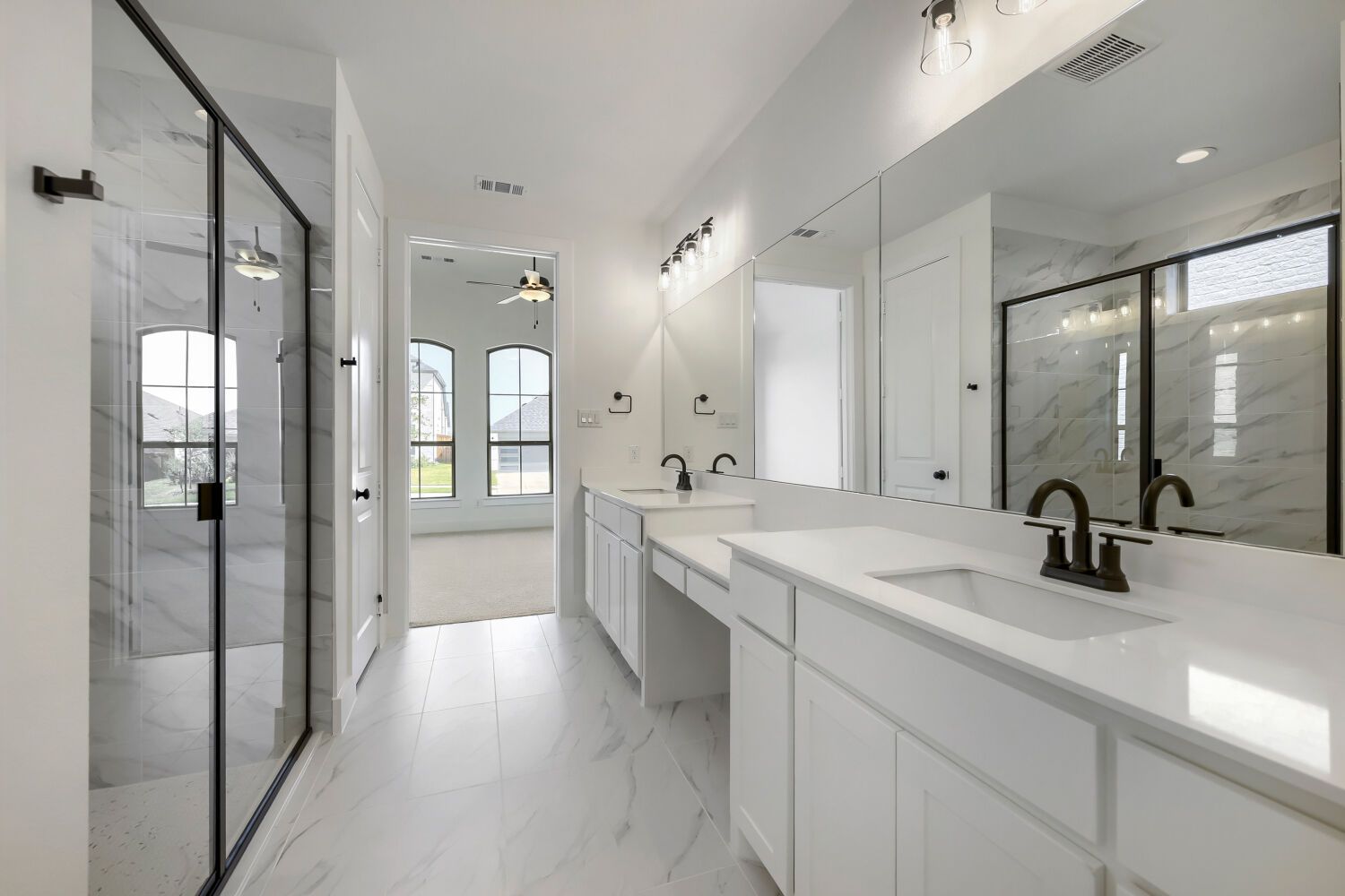 6028 Silverstein - Primary Bathroom