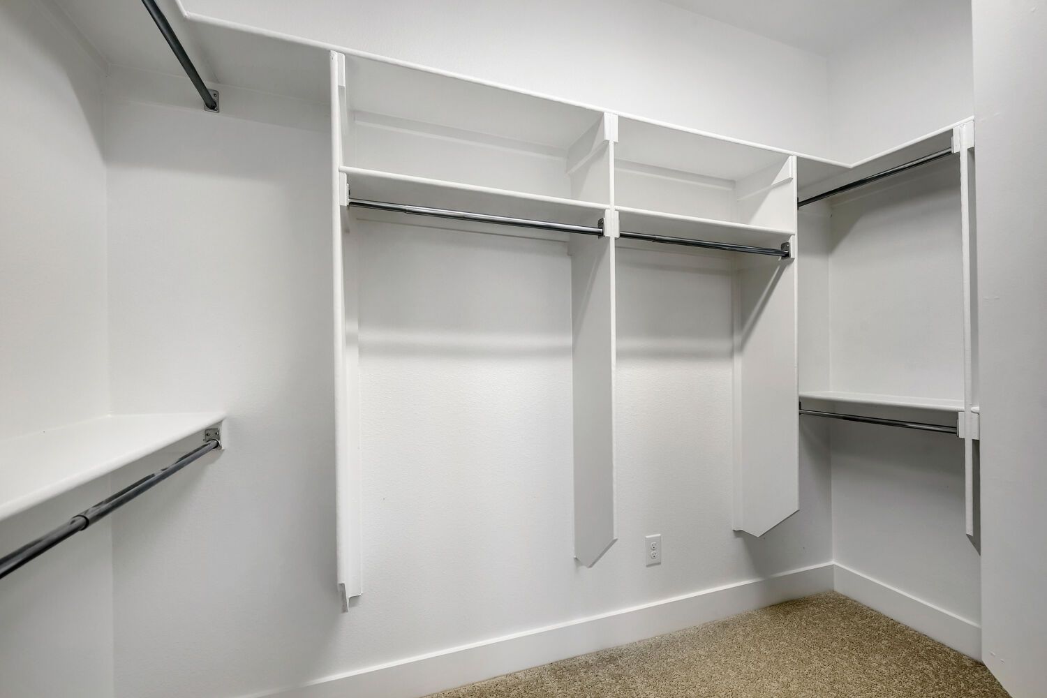 6028 Silverstein - Primary Bathroom