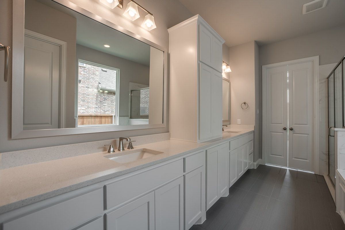 Plan 634 Primary Bathroom Representative Image
