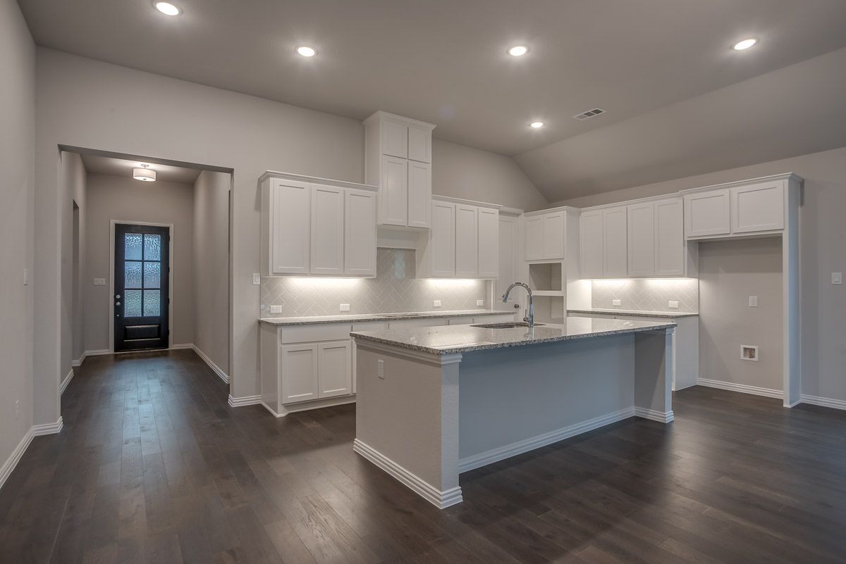 Plan 1682 Kitchen Representative Image