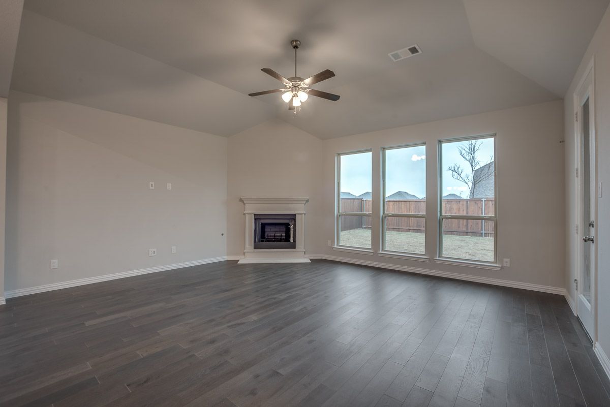 Plan 1682 Family Room Representative Image