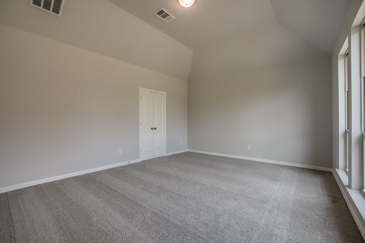 Plan 1681 Primary Bedroom Representative Image