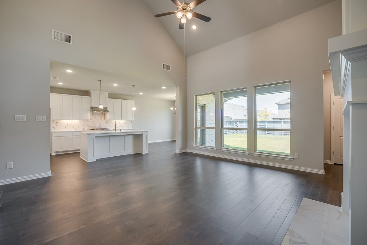 Plan 1689 Family Room/Kitchen Representative Image