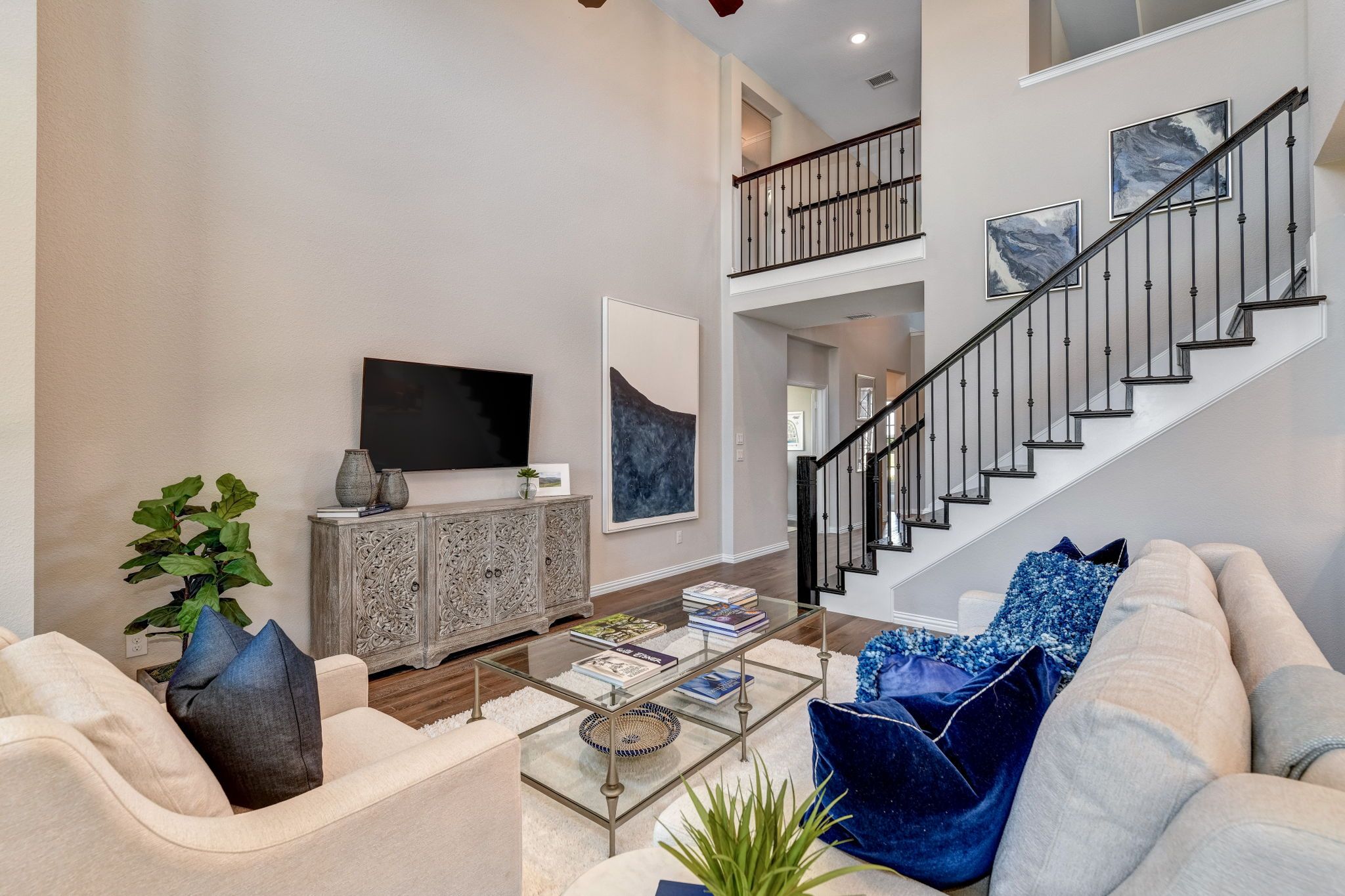 Plan 1525 Living Room Representative Image