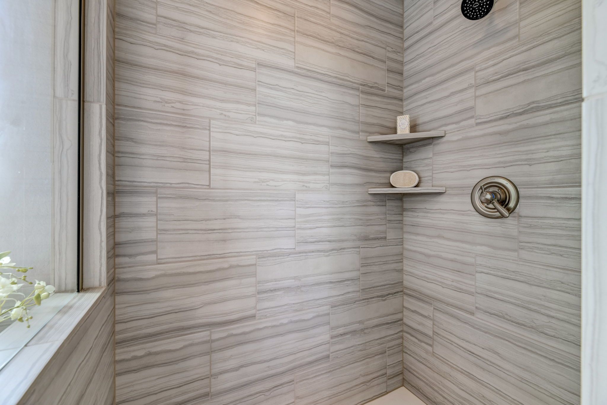 Plan 1163 Primary Bath Representative Image