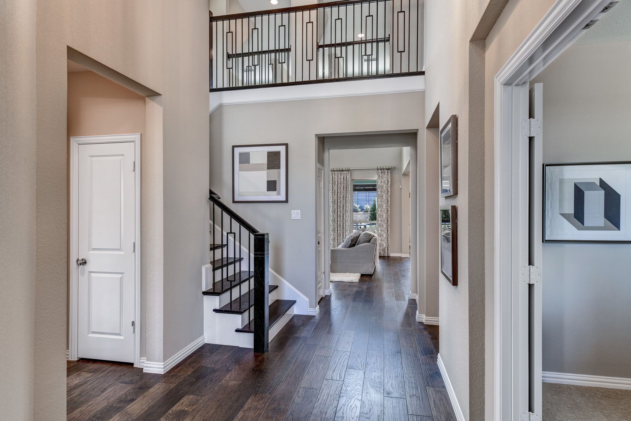 Plan 1686 Entry Representative Image