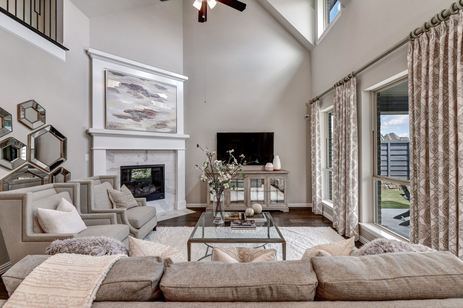 Plan 1686 Living Room Representative Image