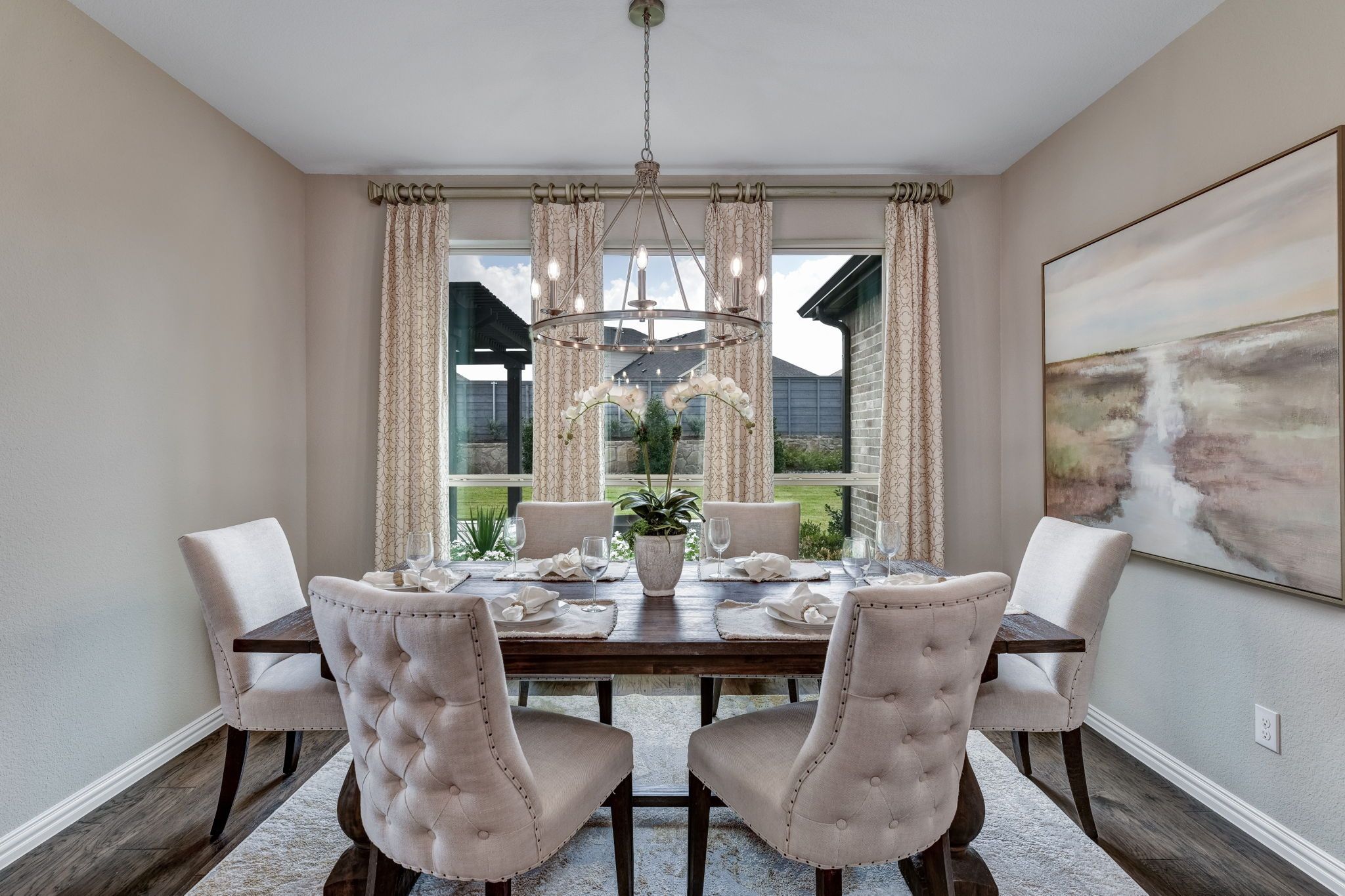 Plan 1686 Breakfast Area Representative Image