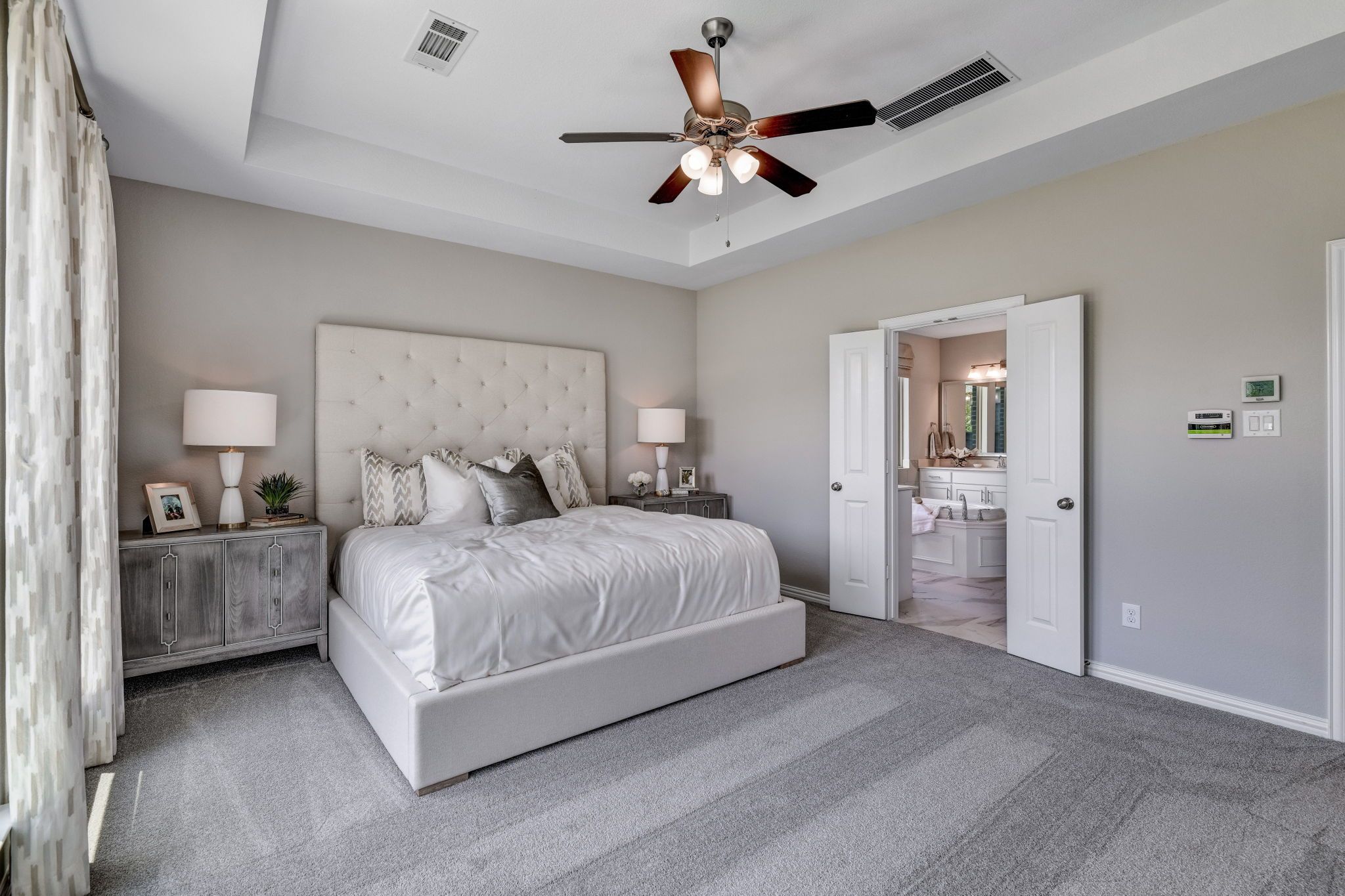 Plan 1686 Primary Bedroom Representative Image