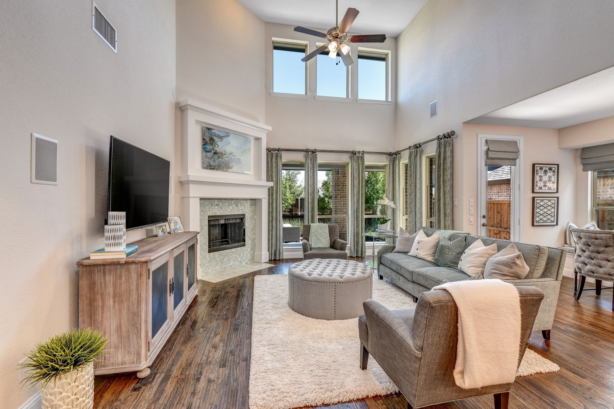 Plan 116 Living Room Representative Image