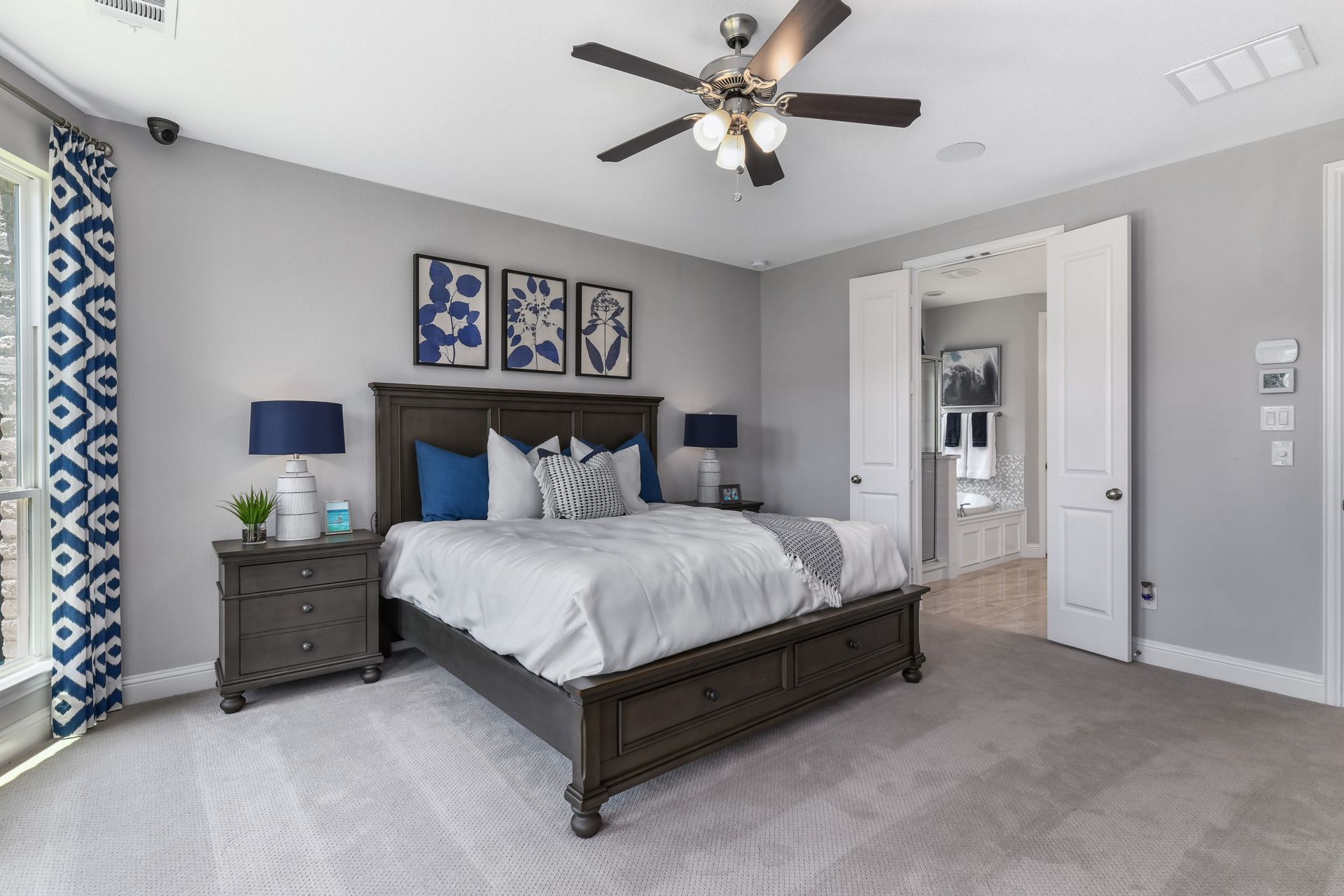 Plan 1118 Primary Bedroom Representative Image
