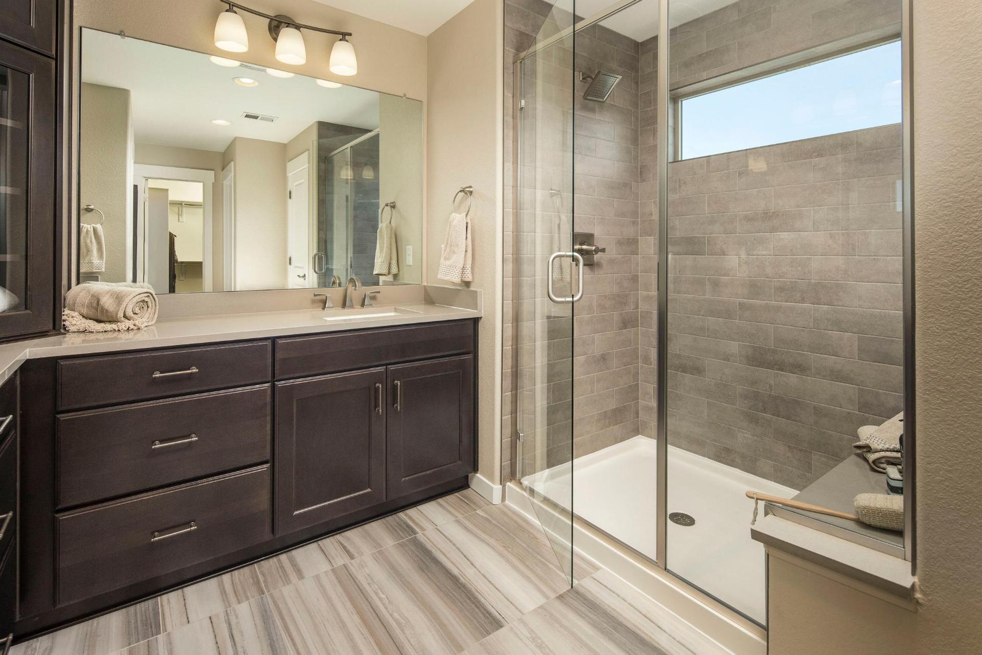 Plan C407 Primary Bath Representative Image