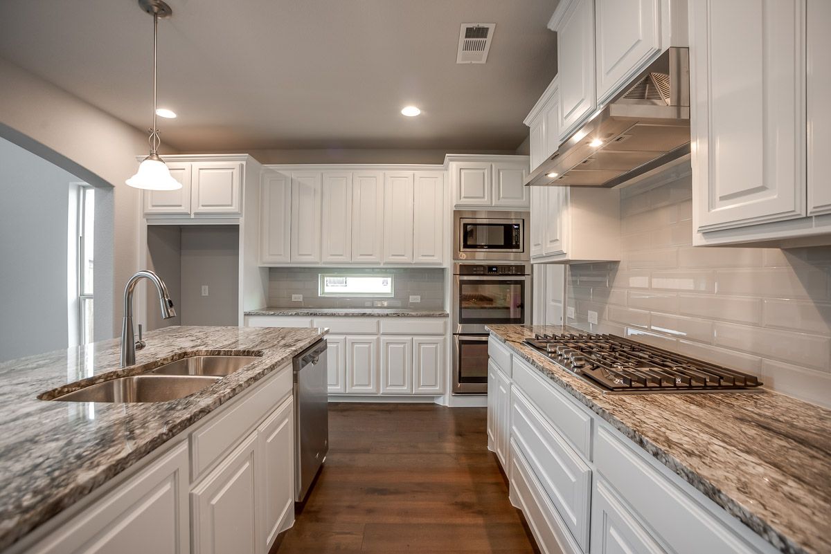 Plan 1509 Kitchen Representative Image