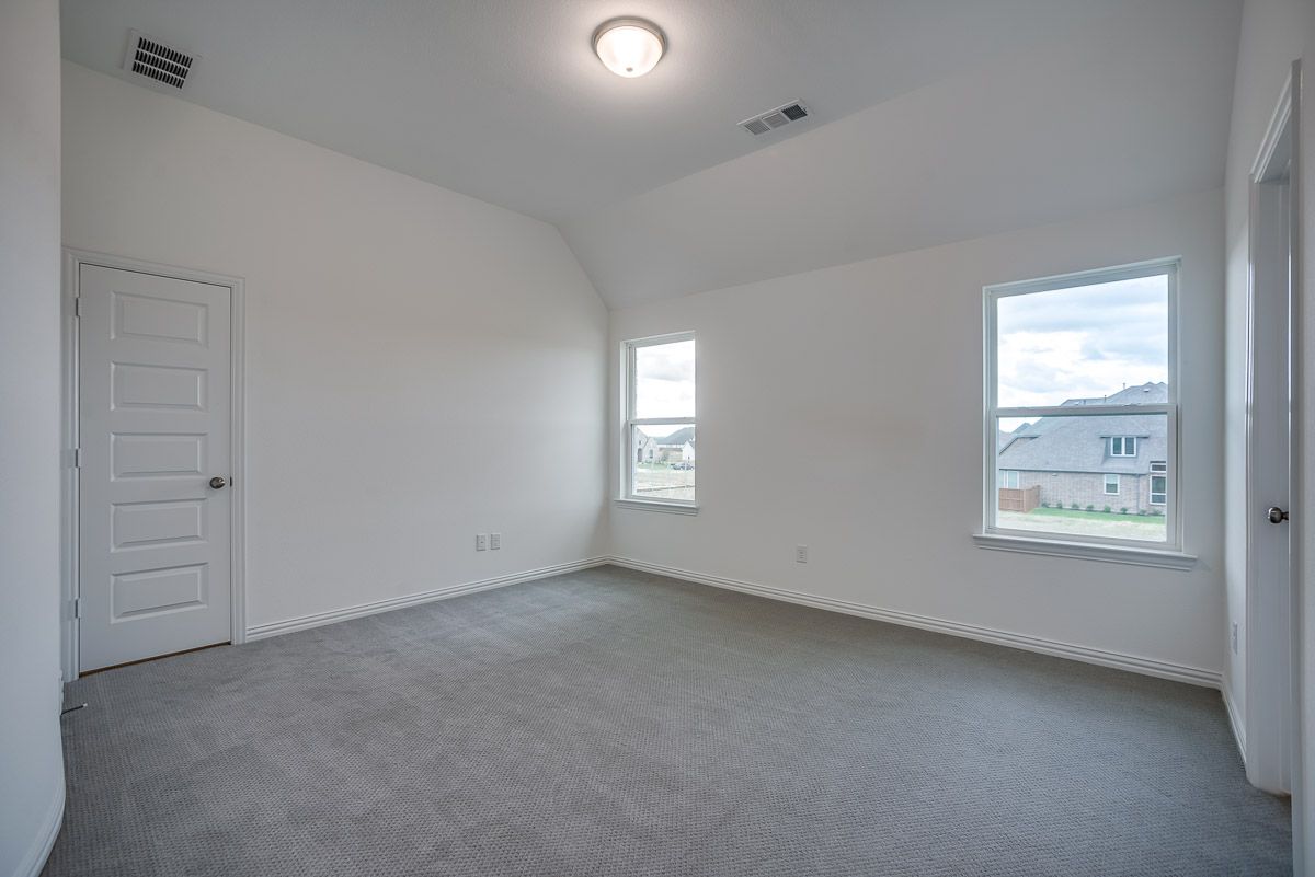 Plan 1692 Bedroom Representative Image