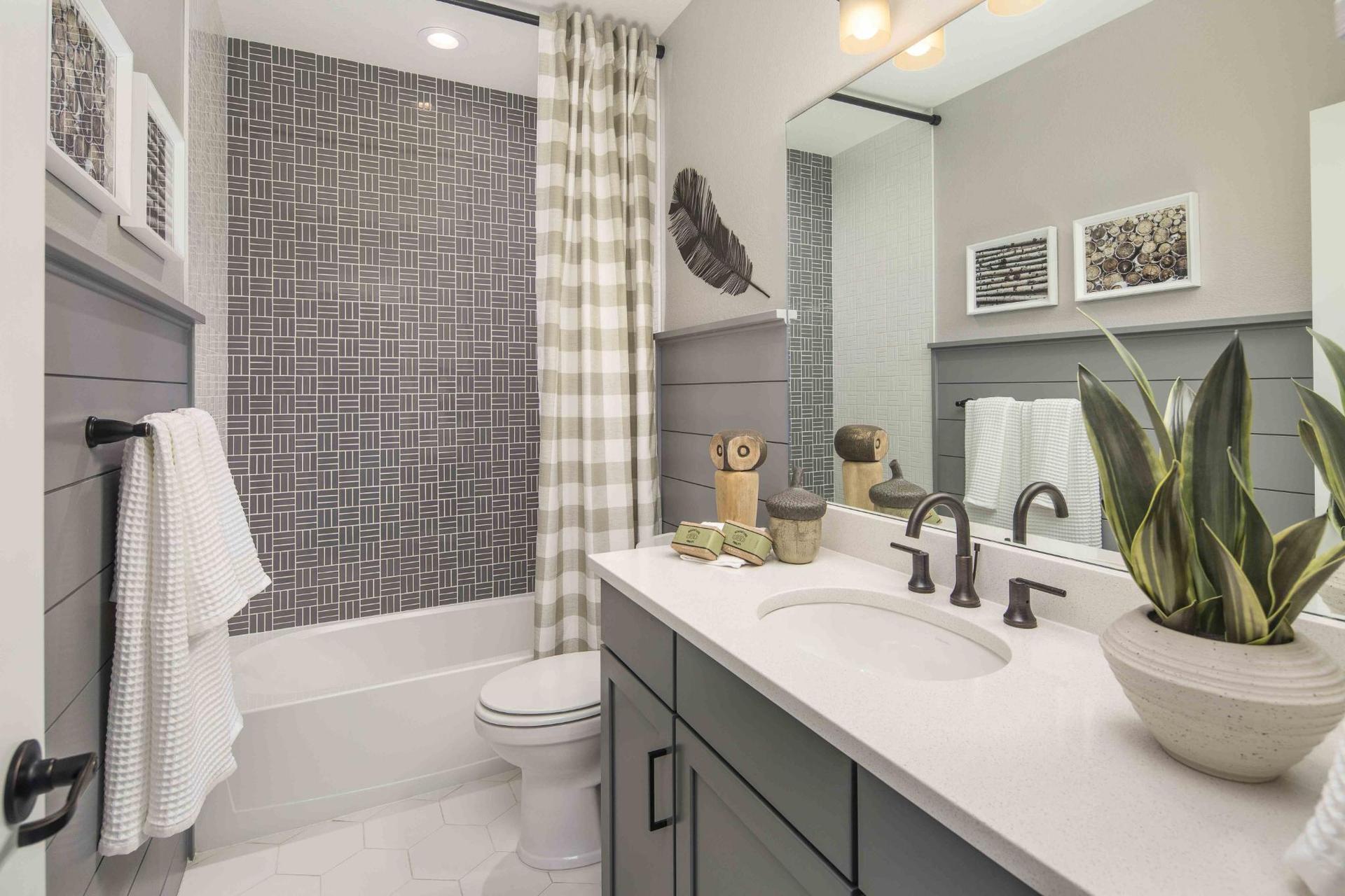Plan C652 Secondary Bathroom Photo by American Legend Homes