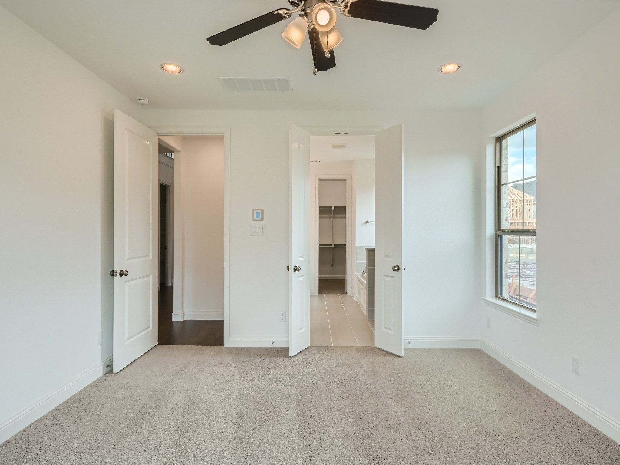 Plan 1404 Main Bedroom Representative Photo