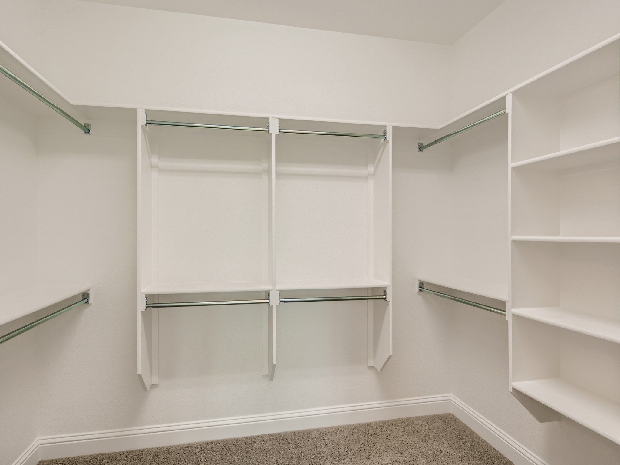 Plan 1404 Main Closet Representative Photo