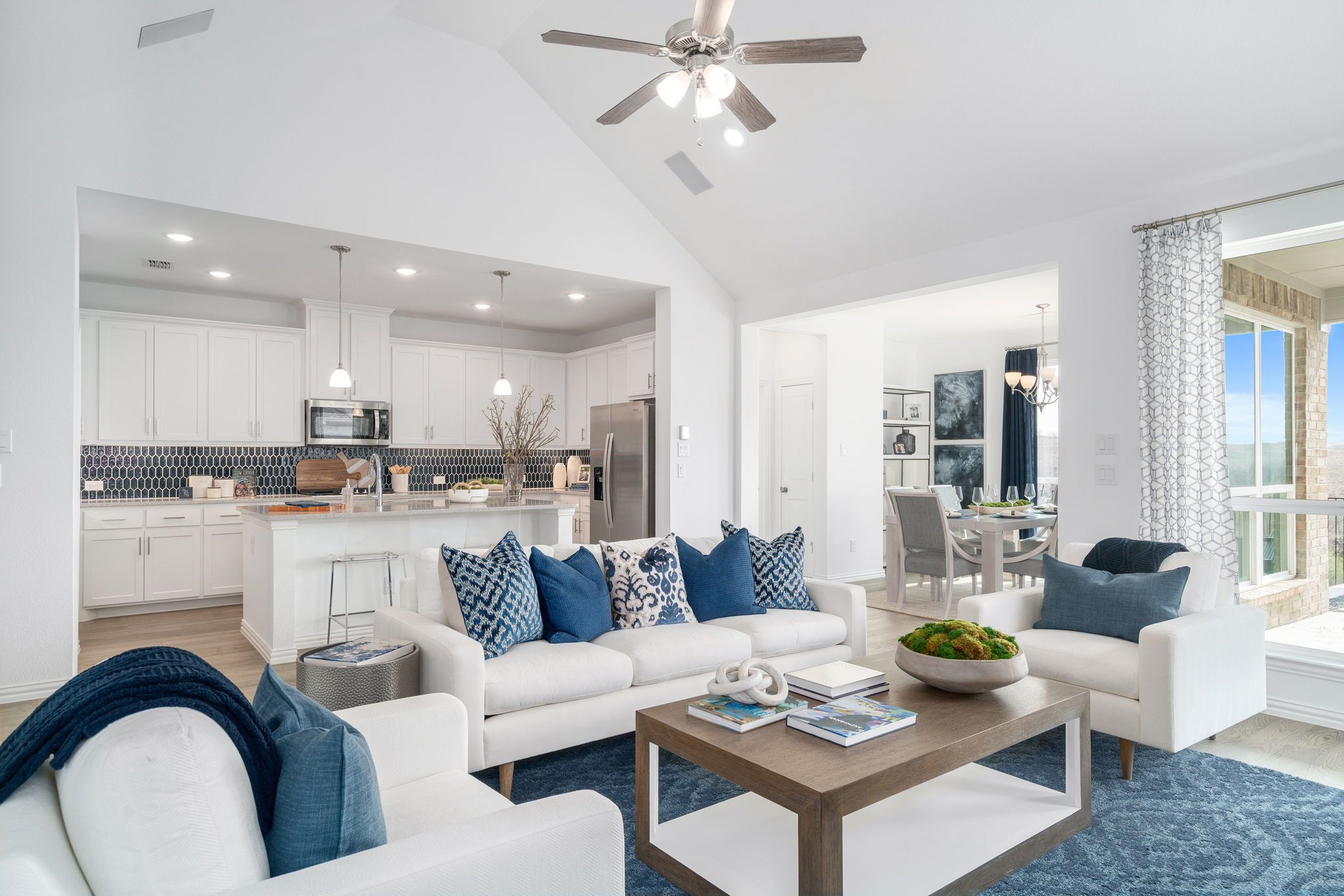 Plan 1523 Living Room/Kitchen Photo by American Legend Homes