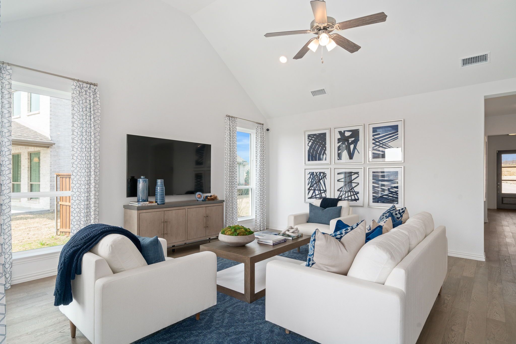 Plan 1523 Living Room Photo by American Legend Homes