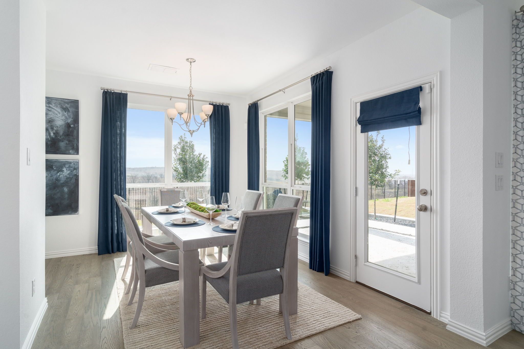 Plan 1523 Dining Room Photo by American Legend Homes