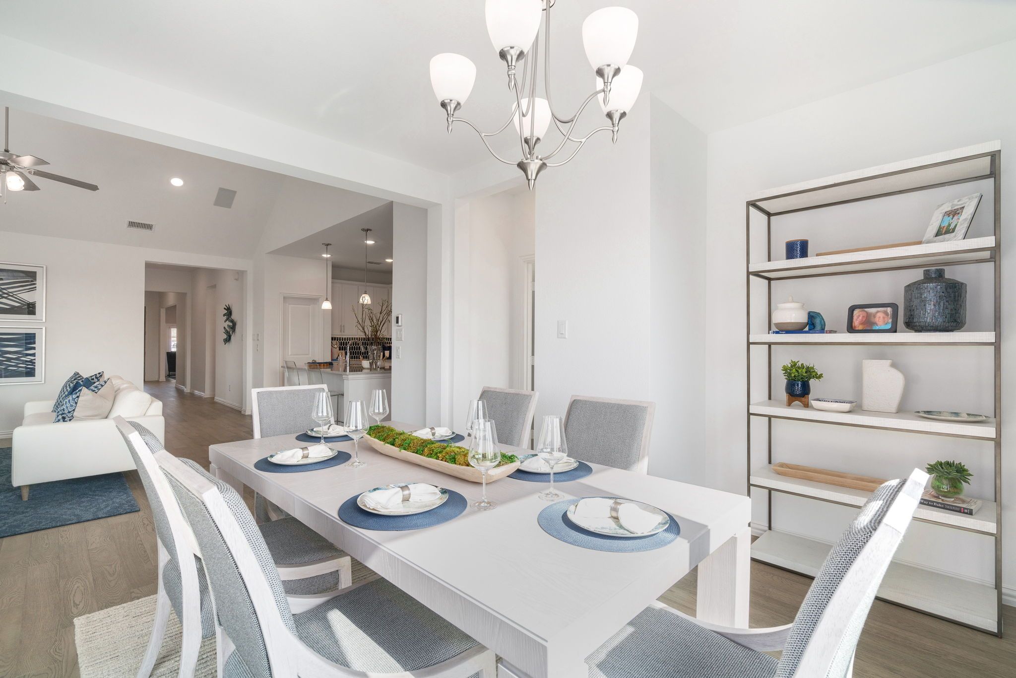 Plan 1523 Dining Room Photo by American Legend Homes