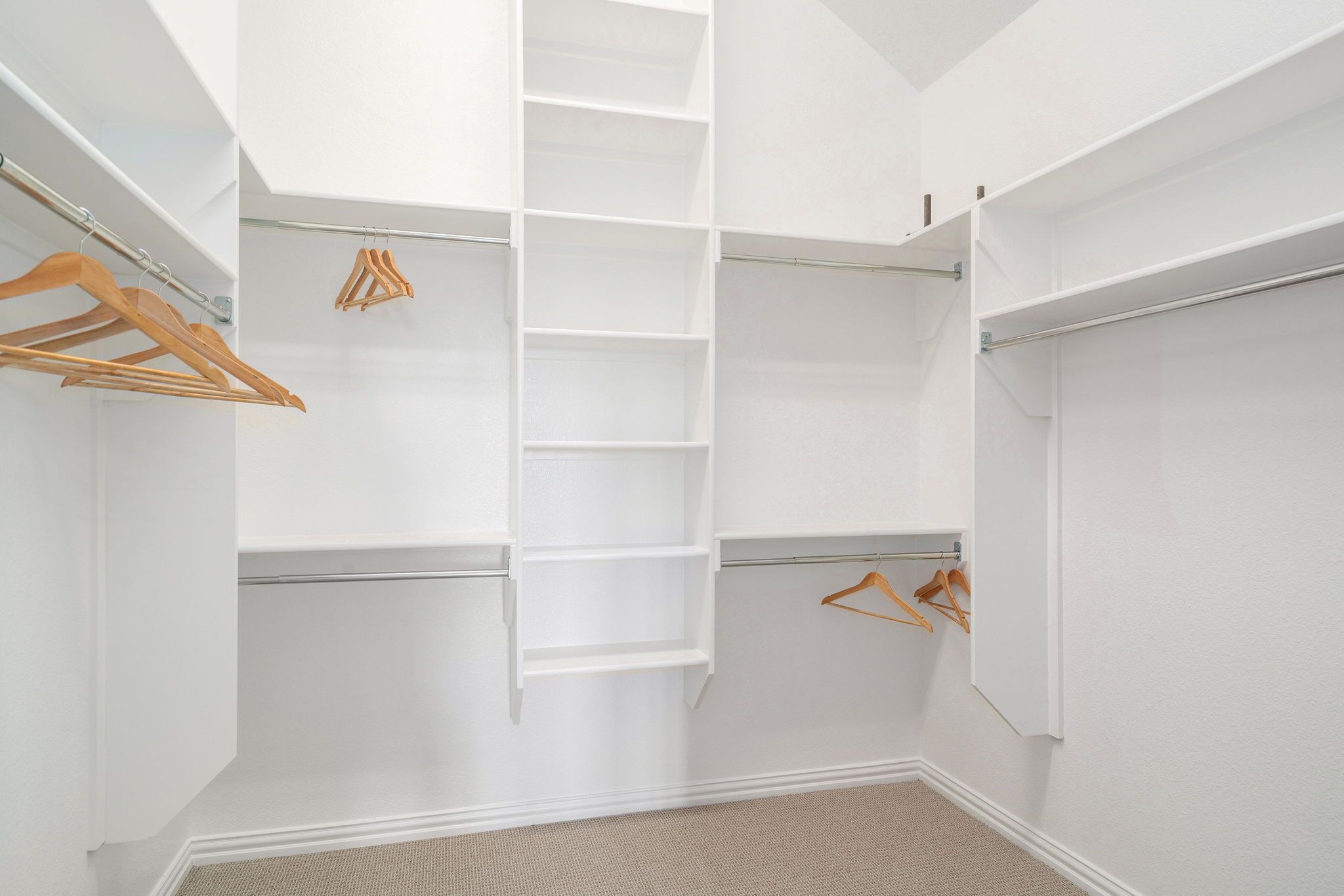 Plan 1523 Main Closet Photo by American Legend Homes
