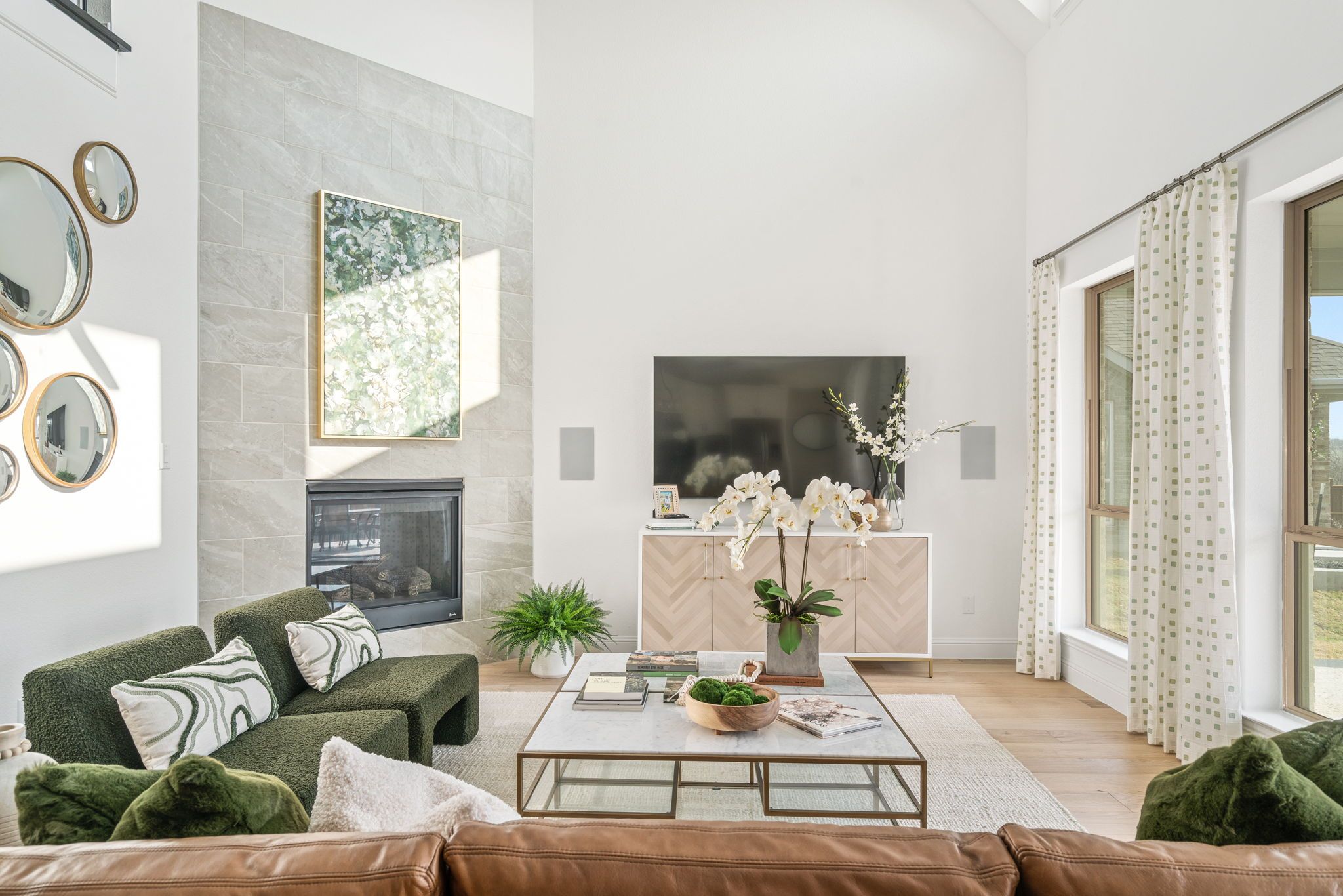 Plan 1686 Living Room Photo by American Legend Homes