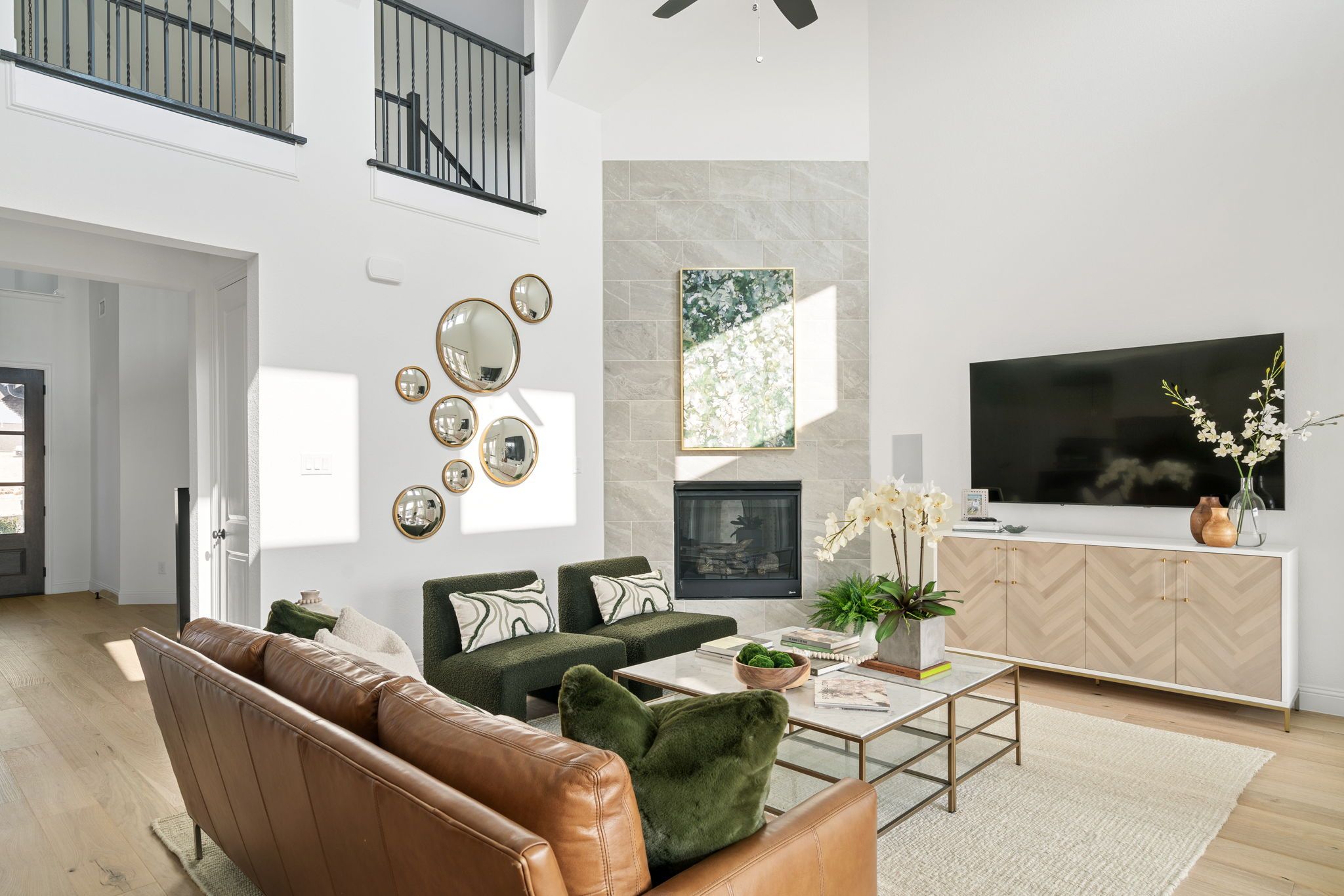 Plan 1686 Living Room Photo by American Legend Homes