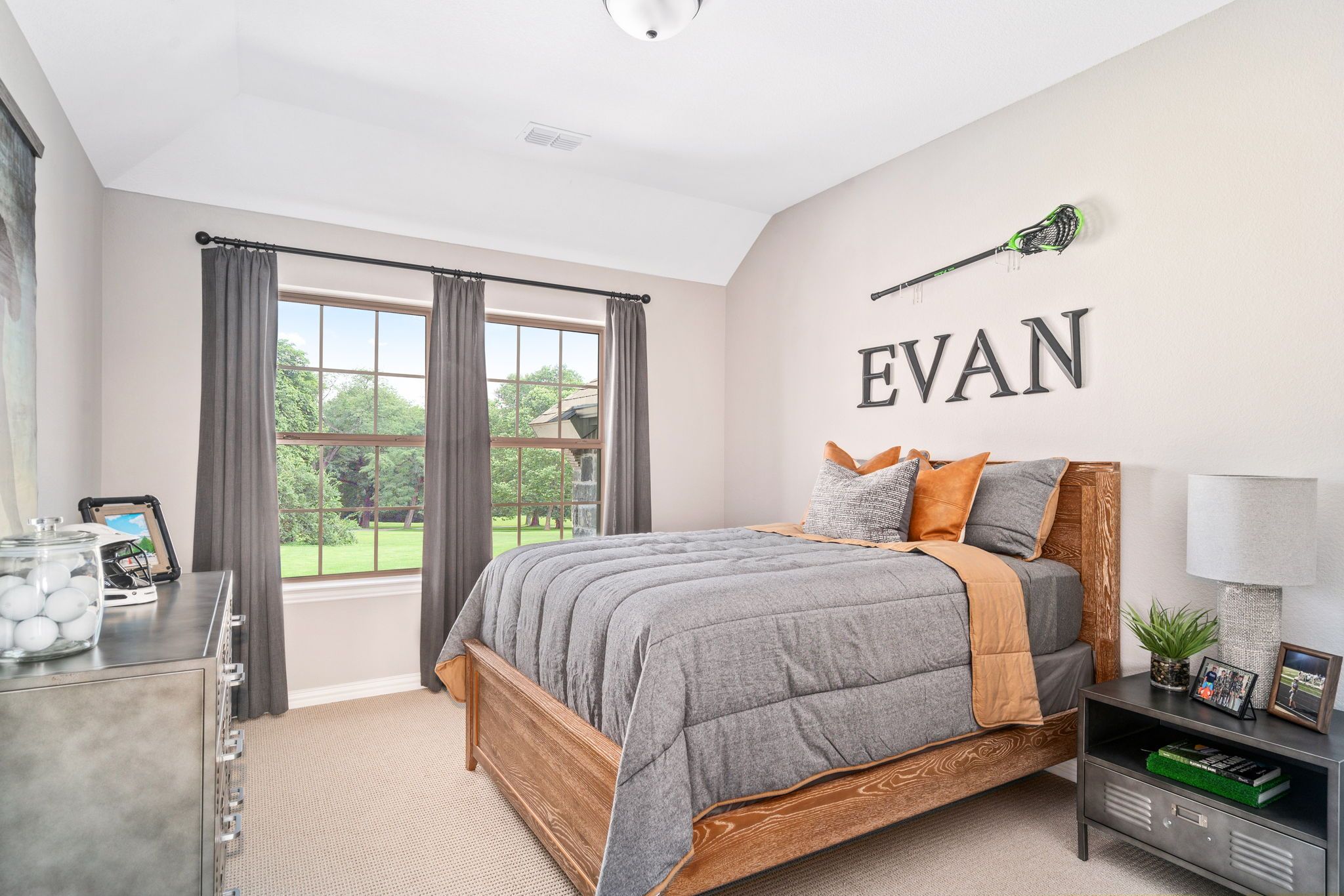 Plan 1686 Bedroom Photo by American Legend Homes