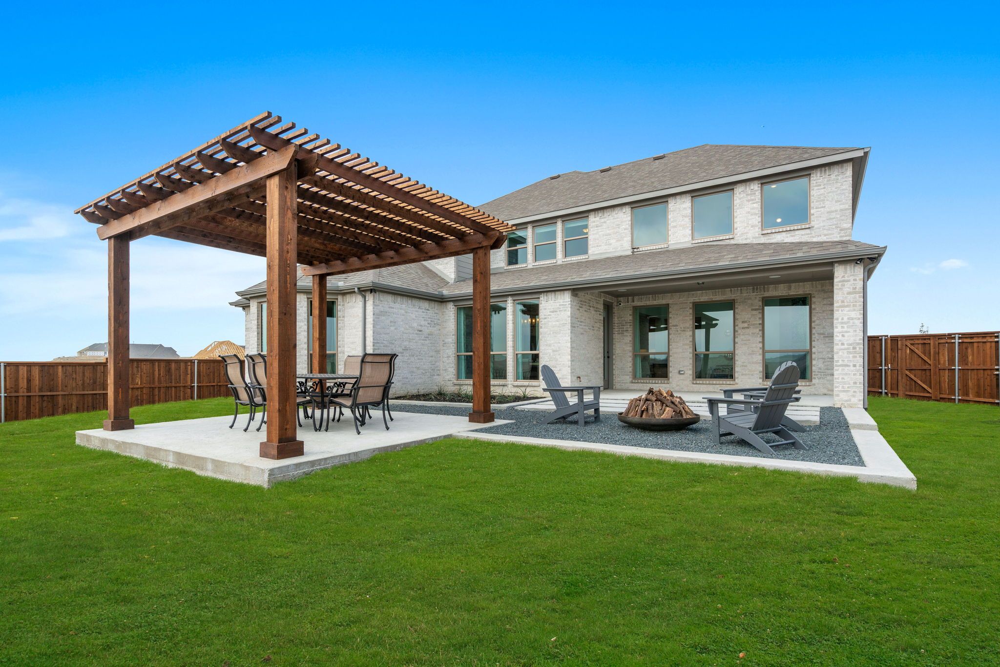 Plan 1686 Exterior Photo by American Legend Homes