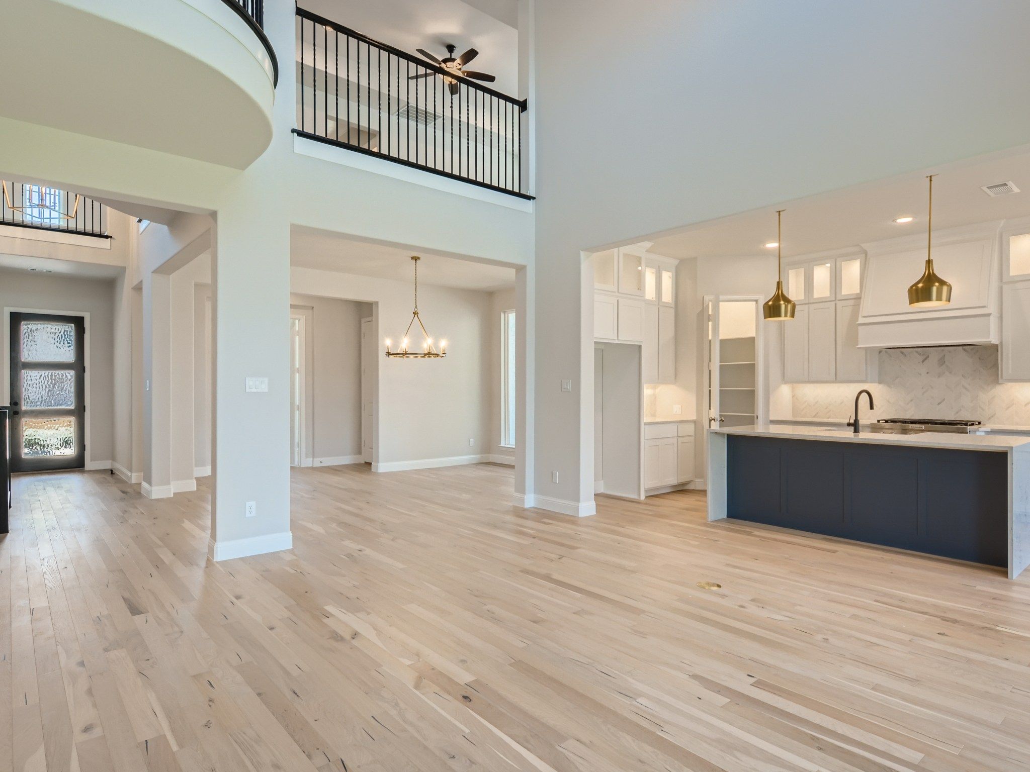 Plan 694 Living Room Representative Photo